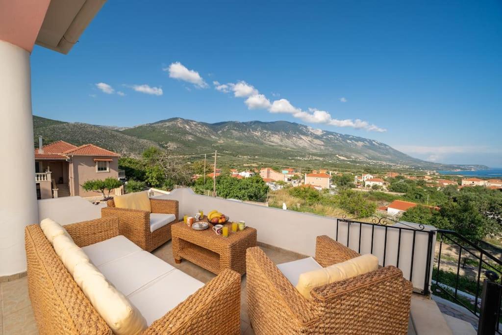 Villa Stunning Views