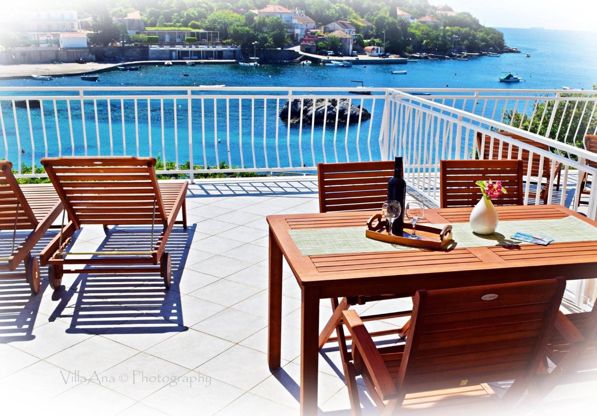 Villa Ana Apartments