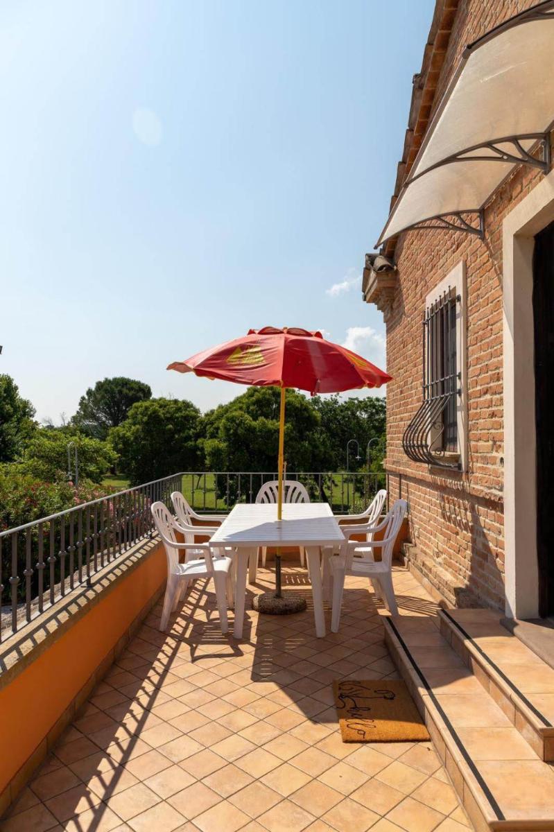Appartamento in villa view 2