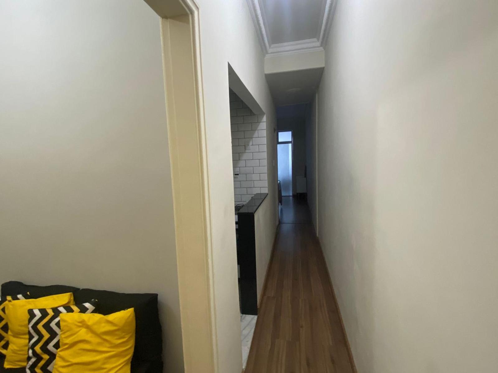 Studios confortáveis na URCA, perto Pão de Açucar, reformados, WI-FI, TV e ar condicionado SPLIT, pauloangerami MC103