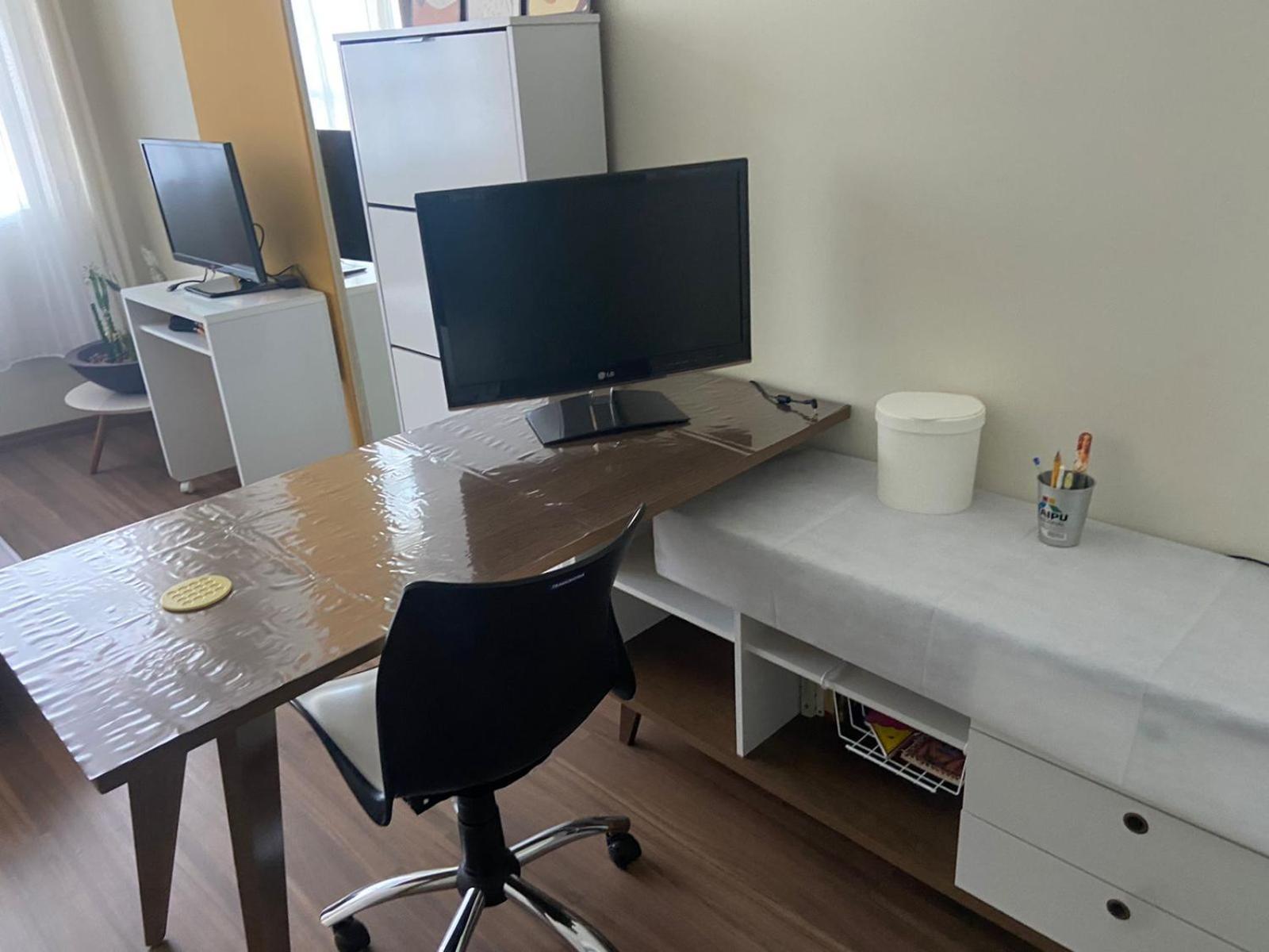 Studios confortáveis na URCA, perto Pão de Açucar, reformados, WI-FI, TV e ar condicionado SPLIT, pauloangerami MC103