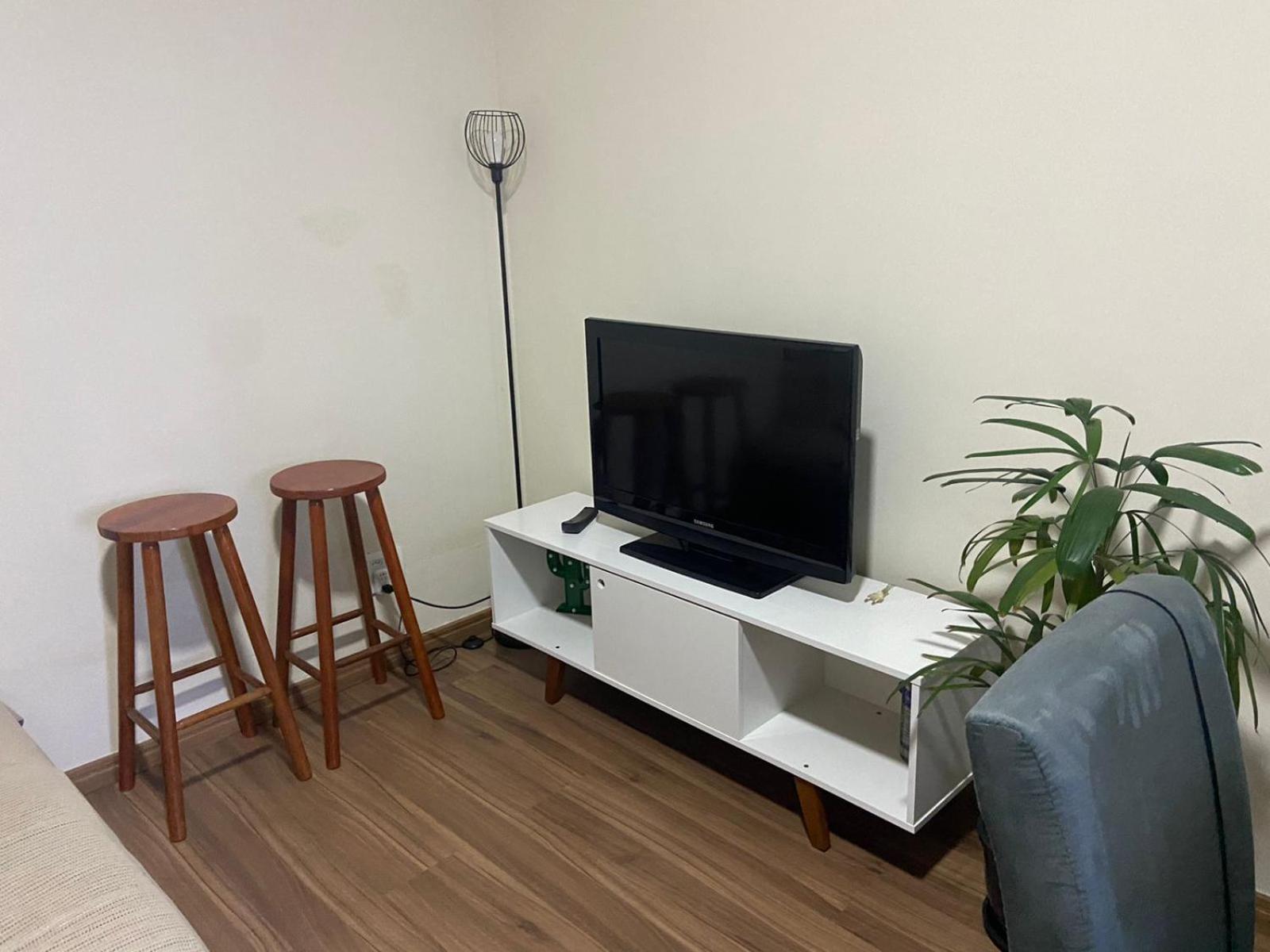 Studios confortáveis na URCA, perto Pão de Açucar, reformados, WI-FI, TV e ar condicionado SPLIT, pauloangerami MC103