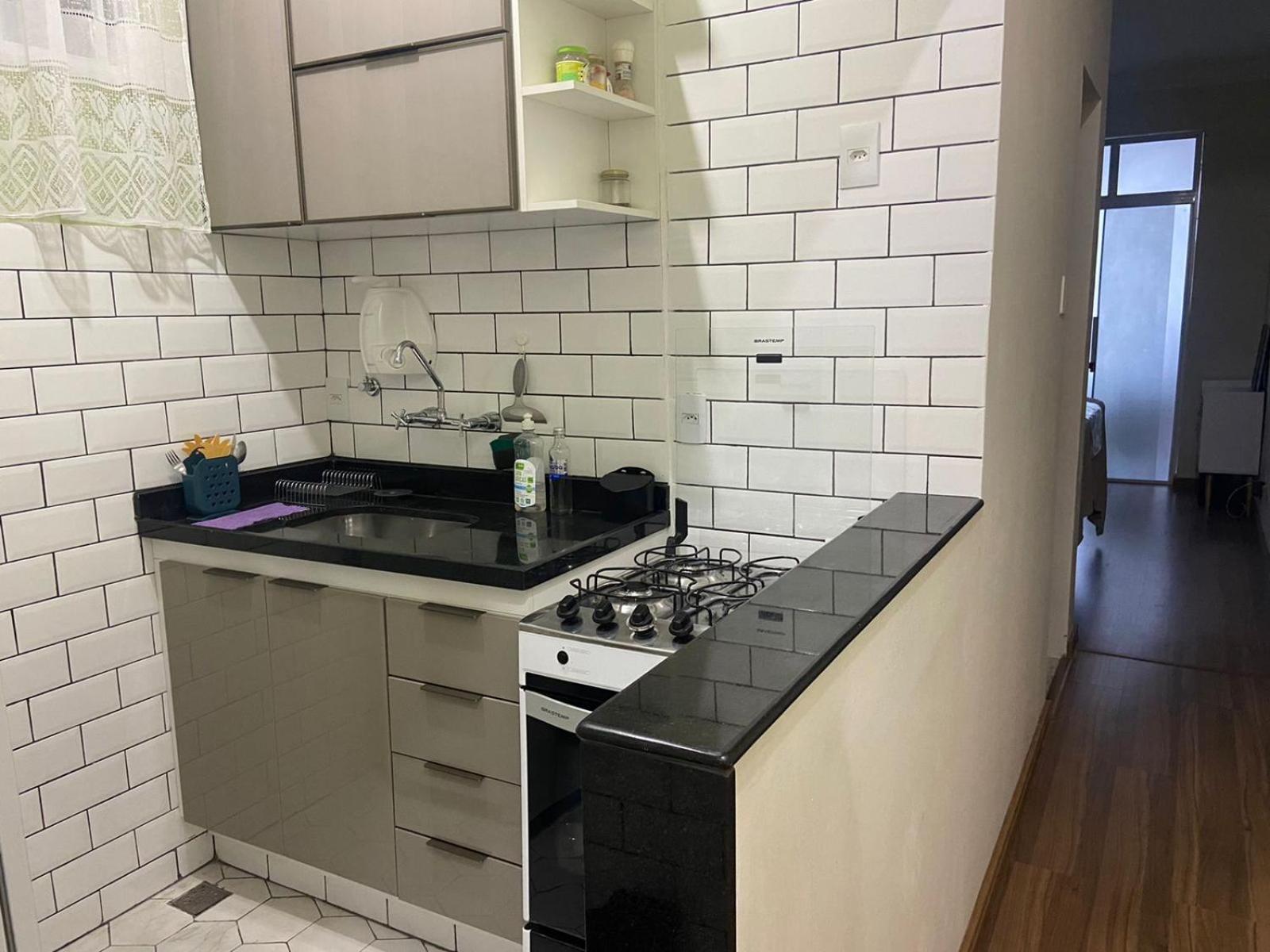 Studios confortáveis na URCA, perto Pão de Açucar, reformados, WI-FI, TV e ar condicionado SPLIT, pauloangerami MC103