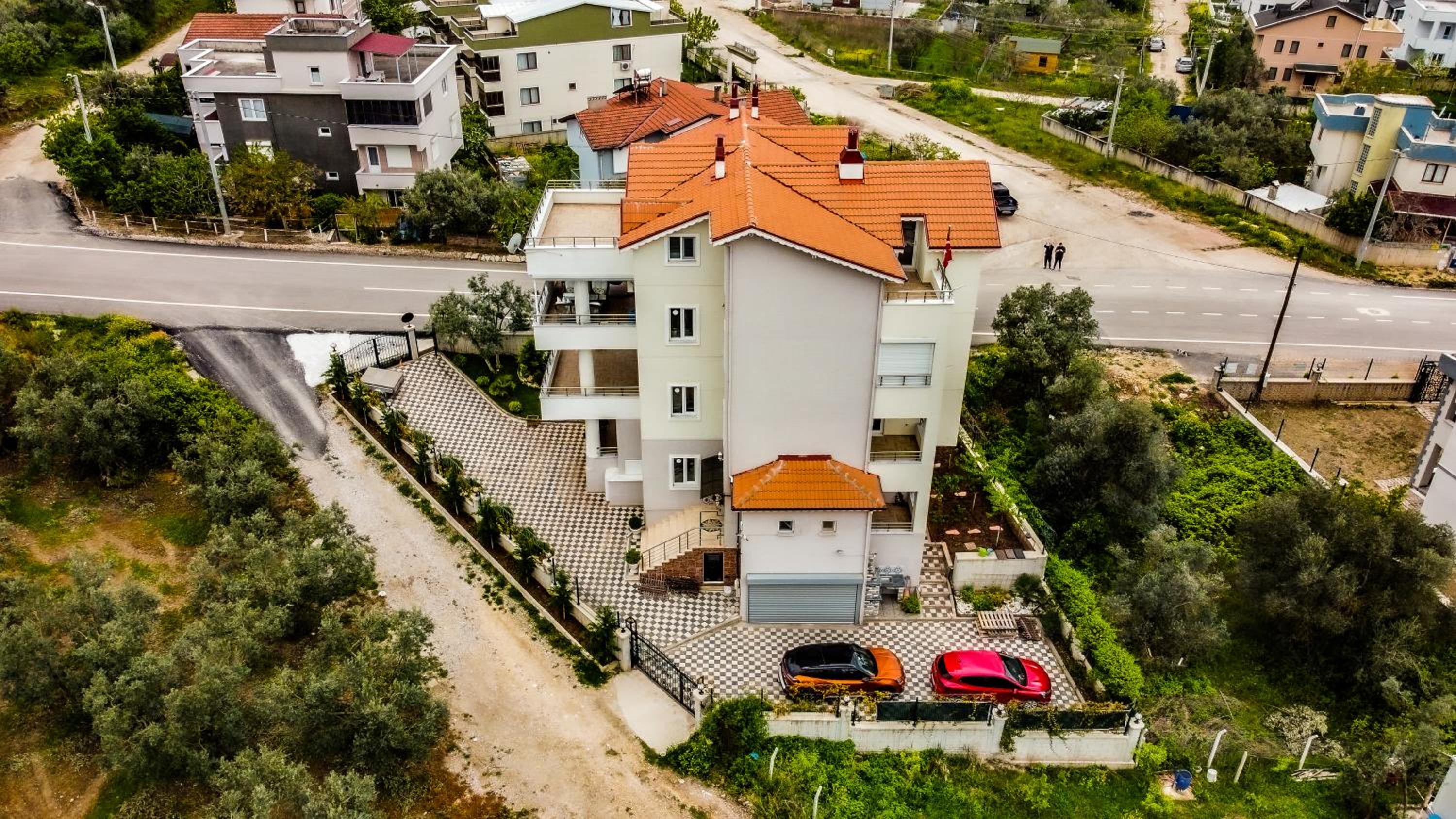Doğanın Kalbindeki Eviniz-9 Kişi