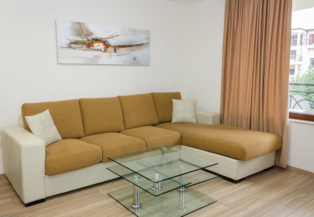 Golden Sands 1BD Apartment by Flat Mаnager
