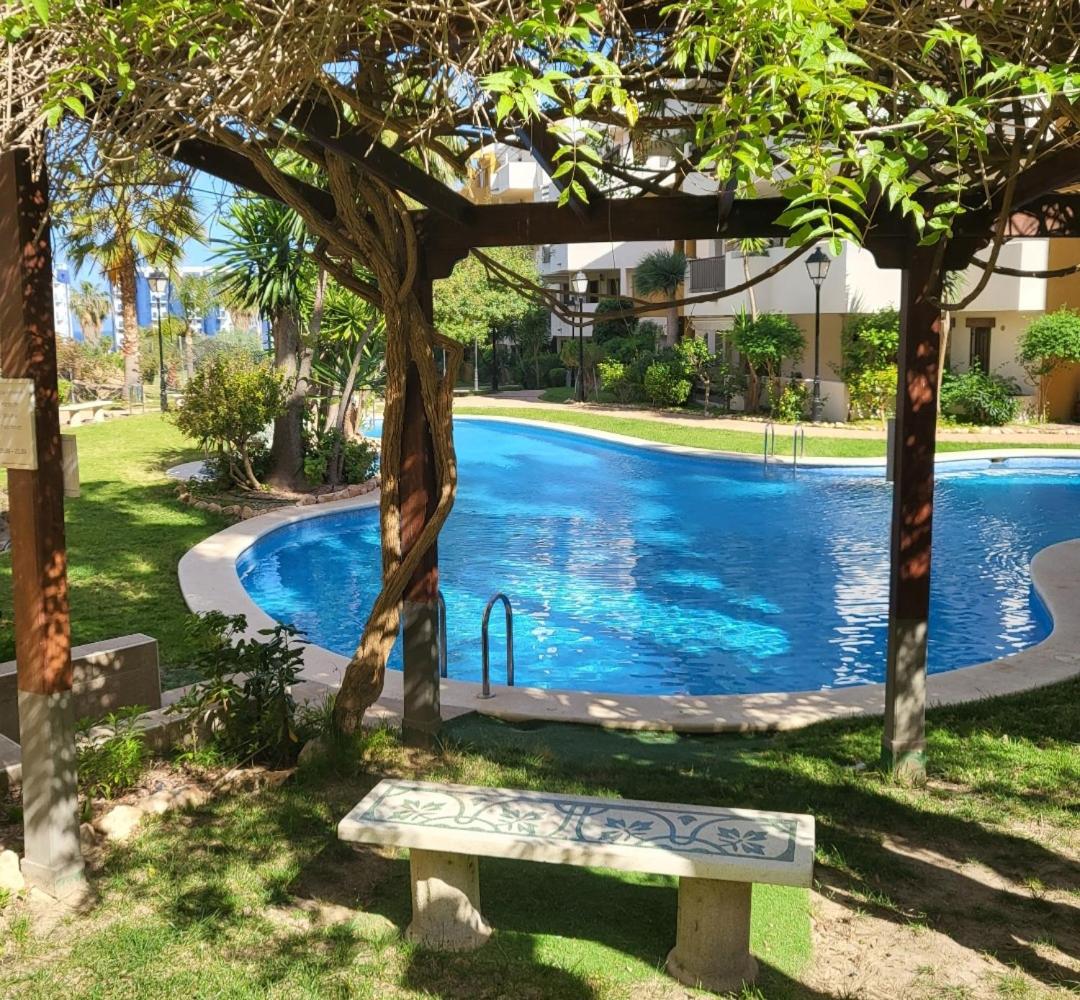 Apartamento Sultan, Punta Prima, Panorama Park, 2 bed & 2 beautiful swimming pools view 3