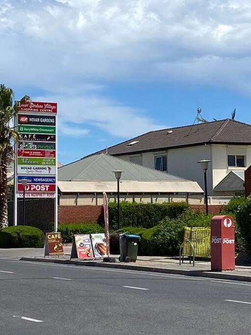 TJ’s Retro Retreat between Glenelg and CBD