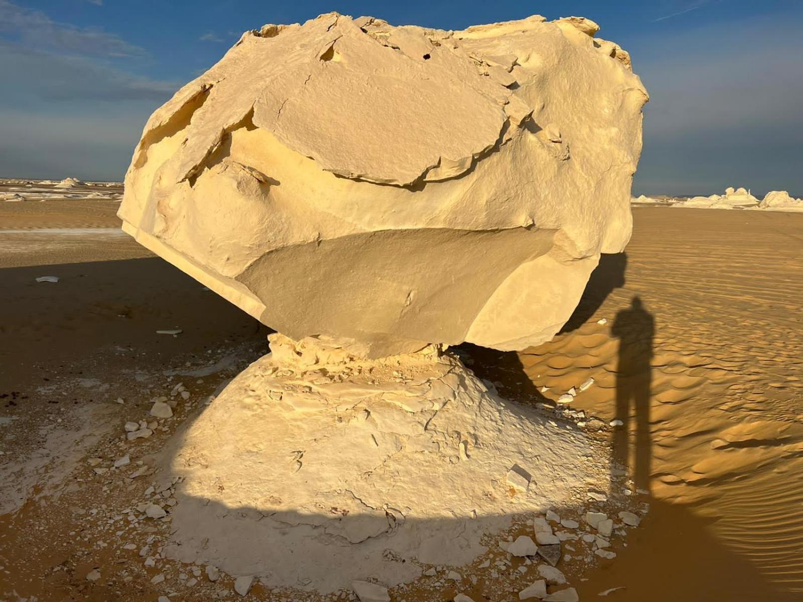 Egypt white and black desert with Camping