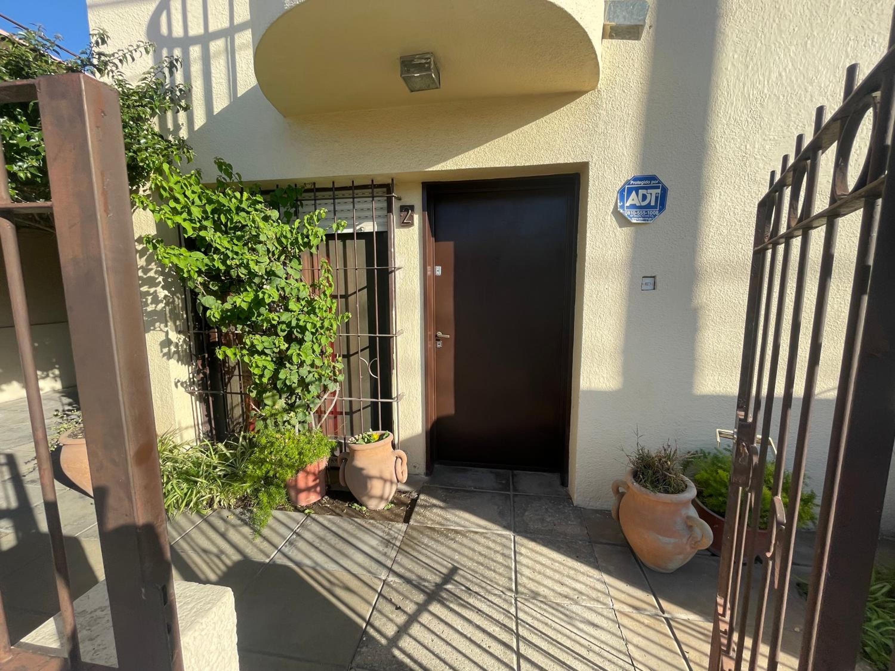 Comoda y amplia casa en Mercedes BsAs