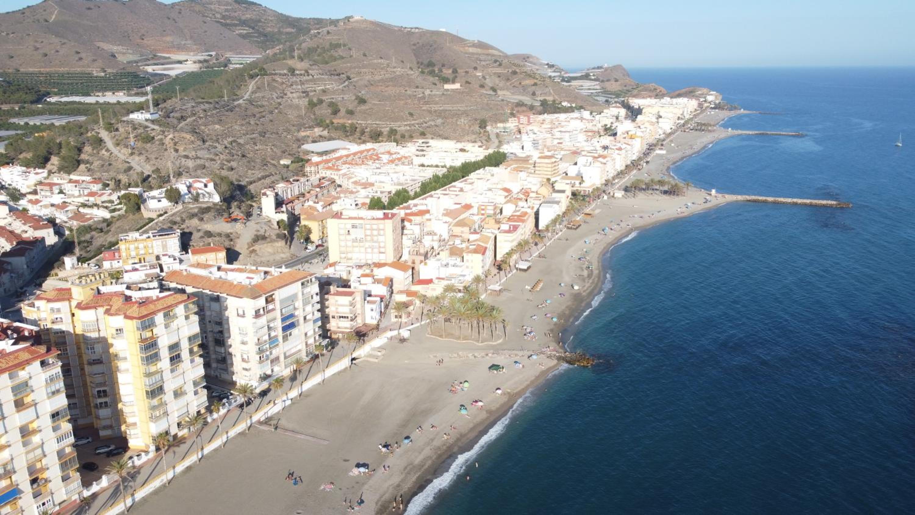 Torrenueva con vistas al mar