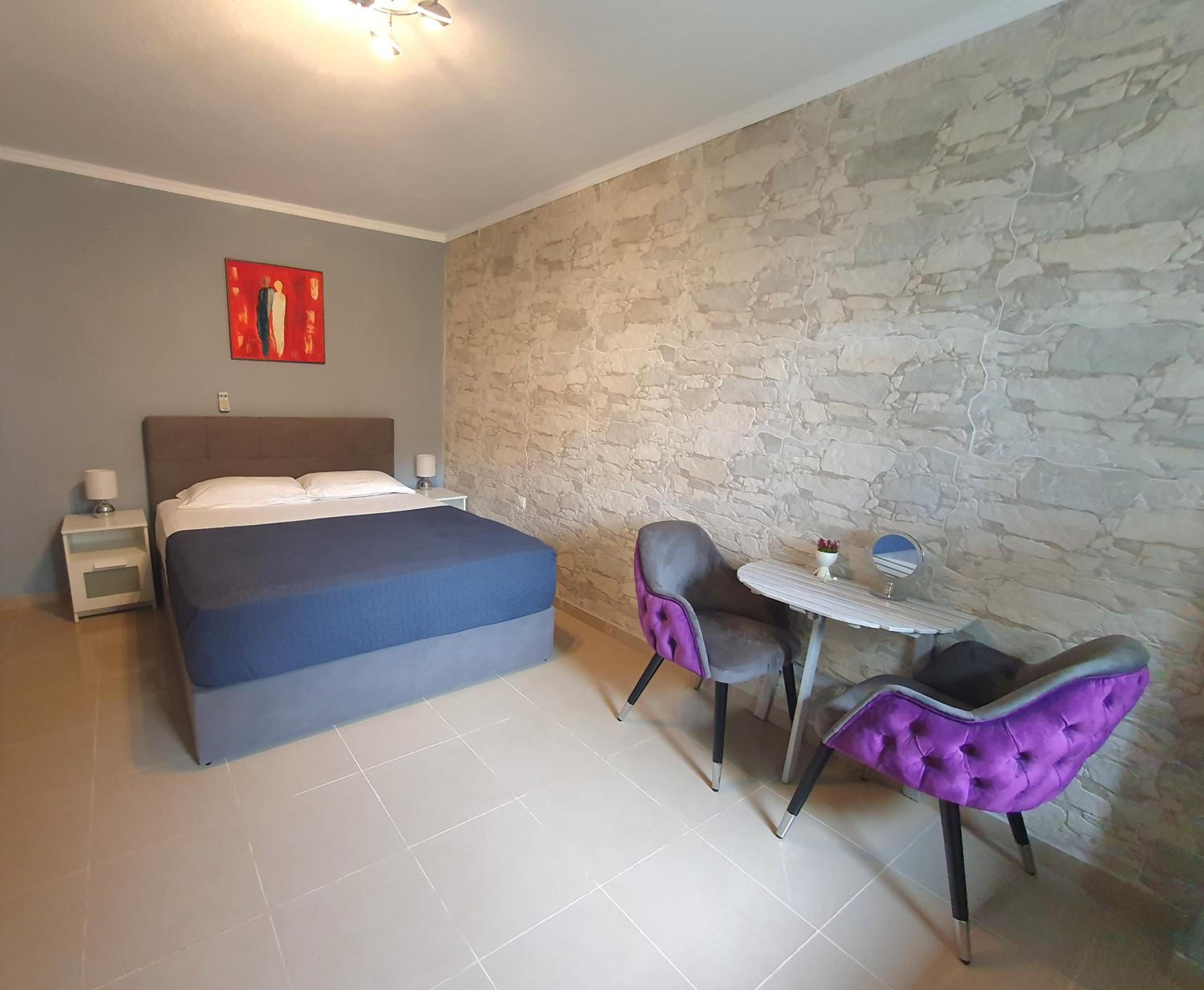 Dave Apartment Nikiti, Seaview Terrace, near Harbor