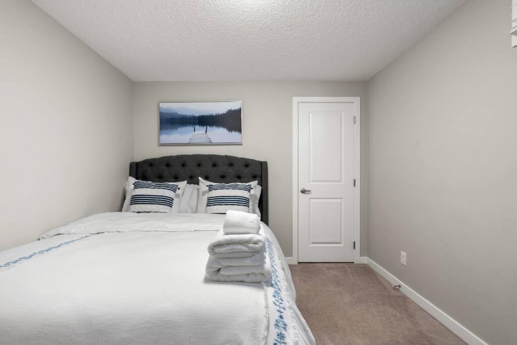 Modern Basement Gem: 2 BR Retreat