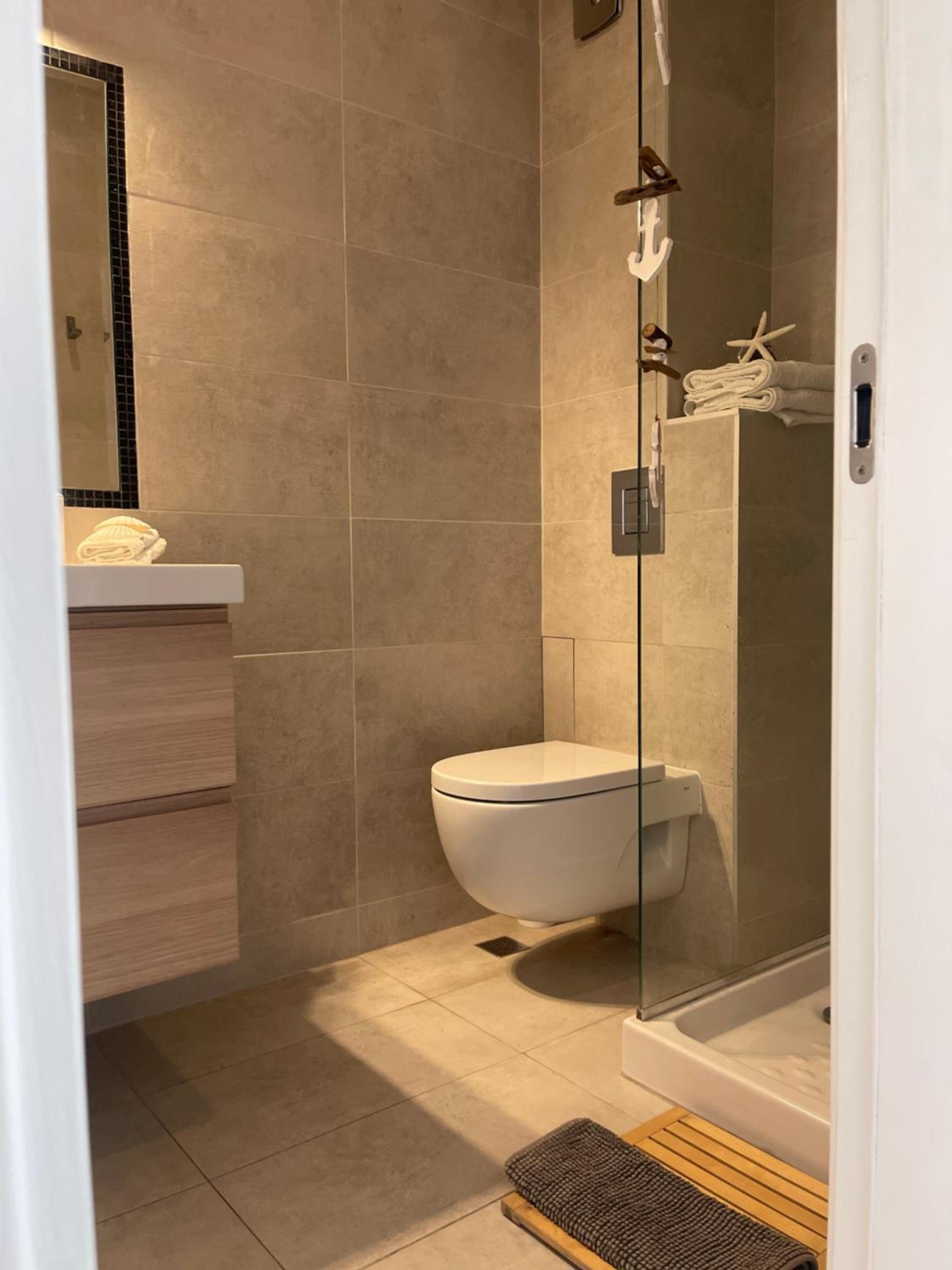 Luxury Central Apartment view 3