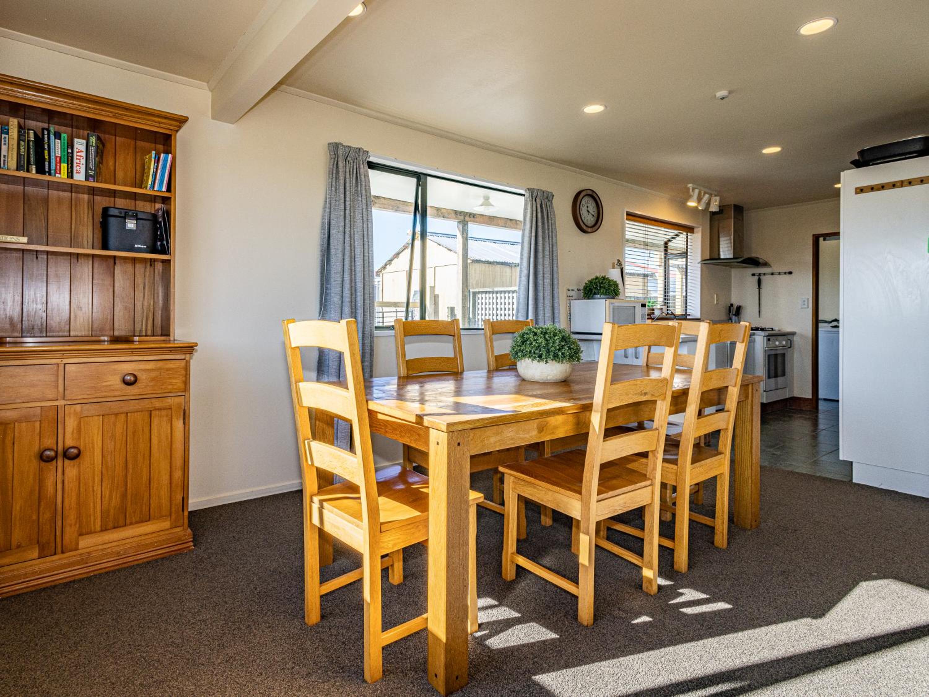 Three Peak Lodge - National Park Holiday Home view 3