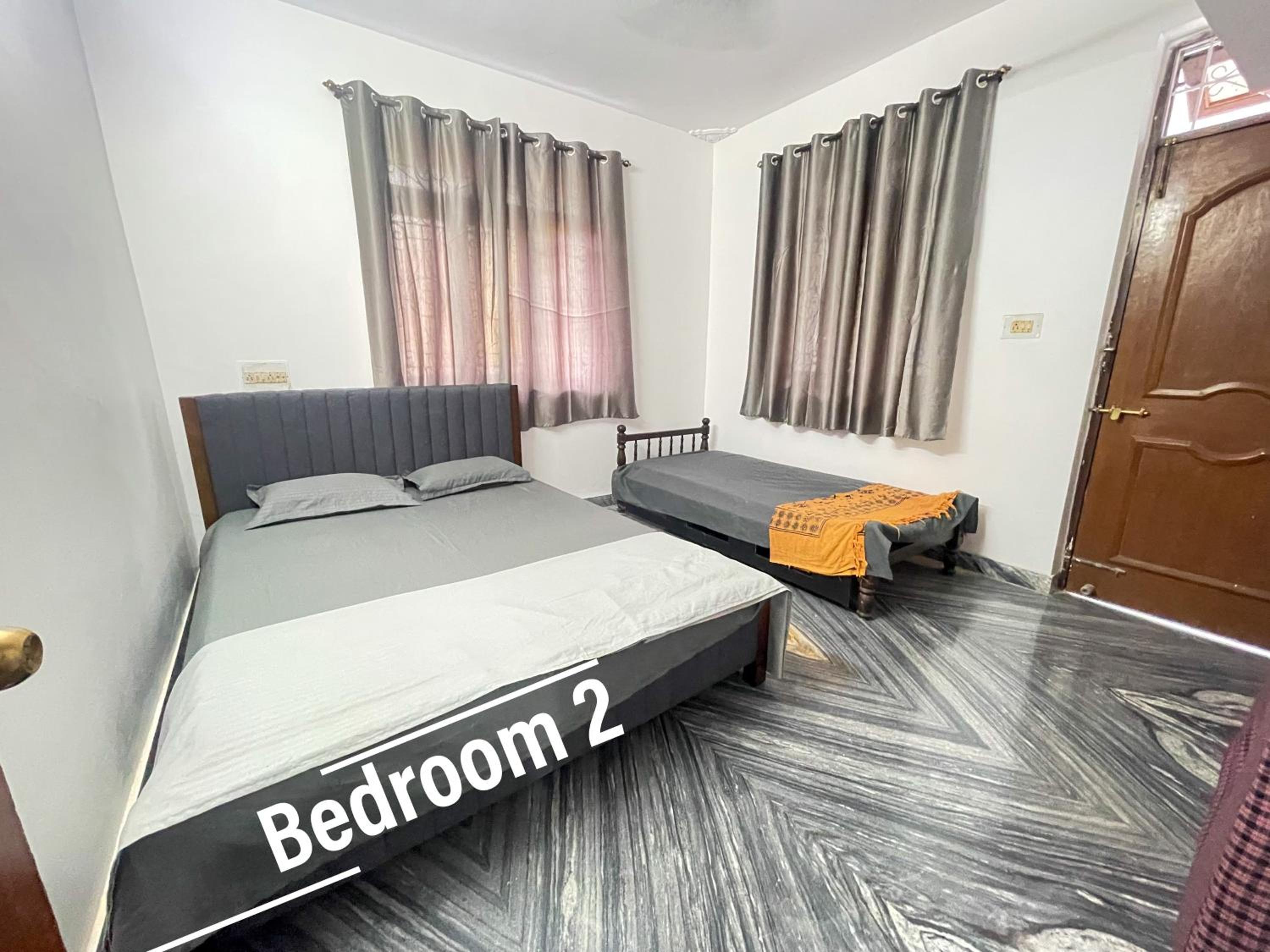 Entire 2 BHK spacious Apartment on first floor - Sai Homestay view 5