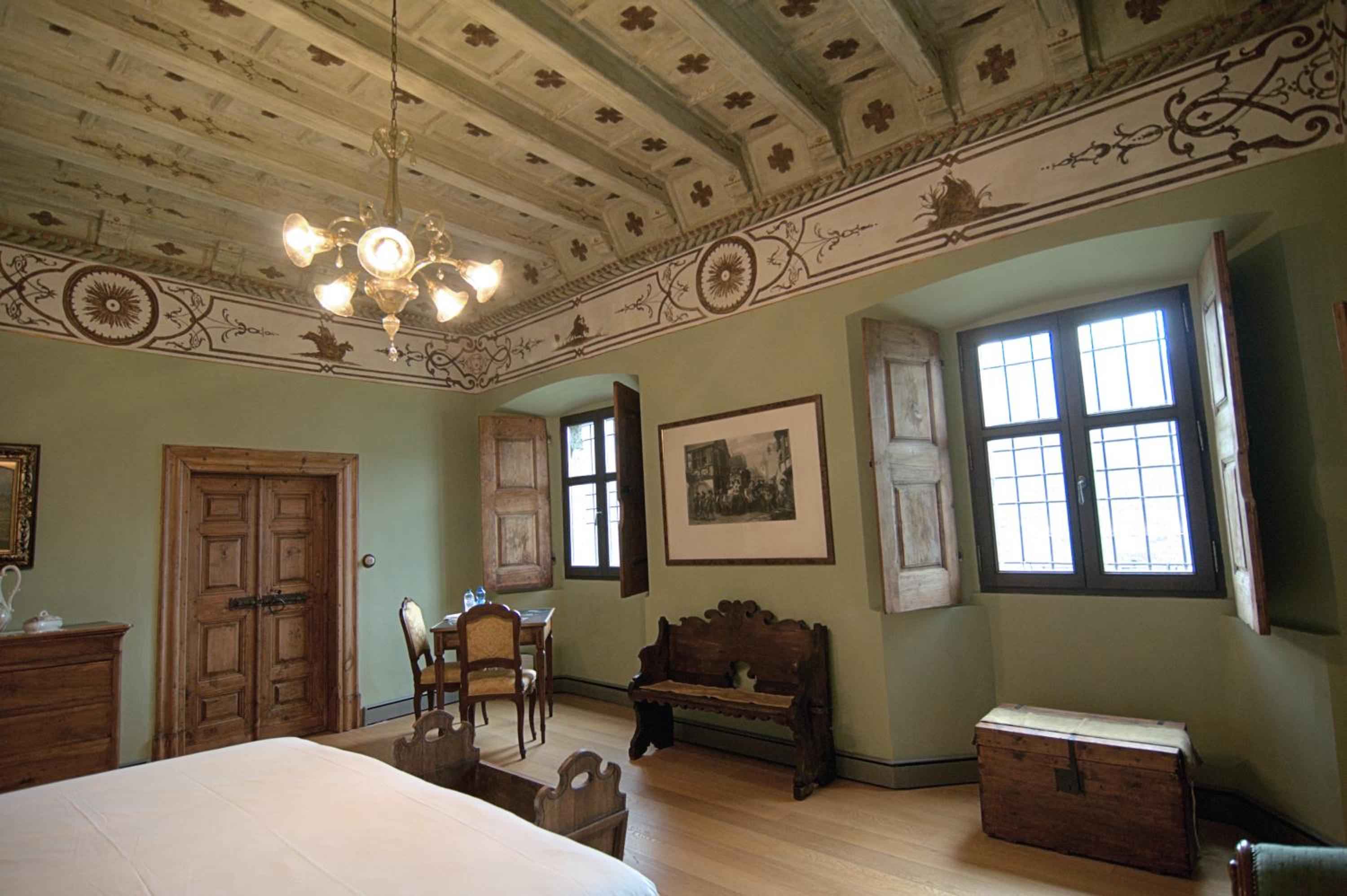 Palazzo Juvalta view 4