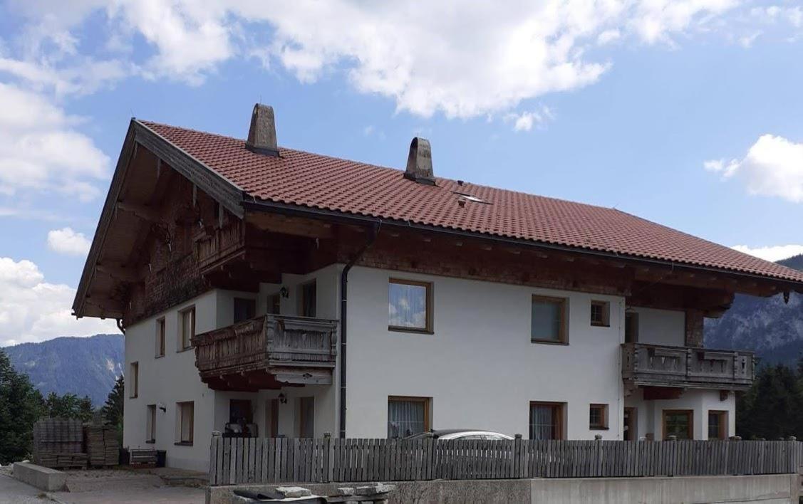 Photo 98