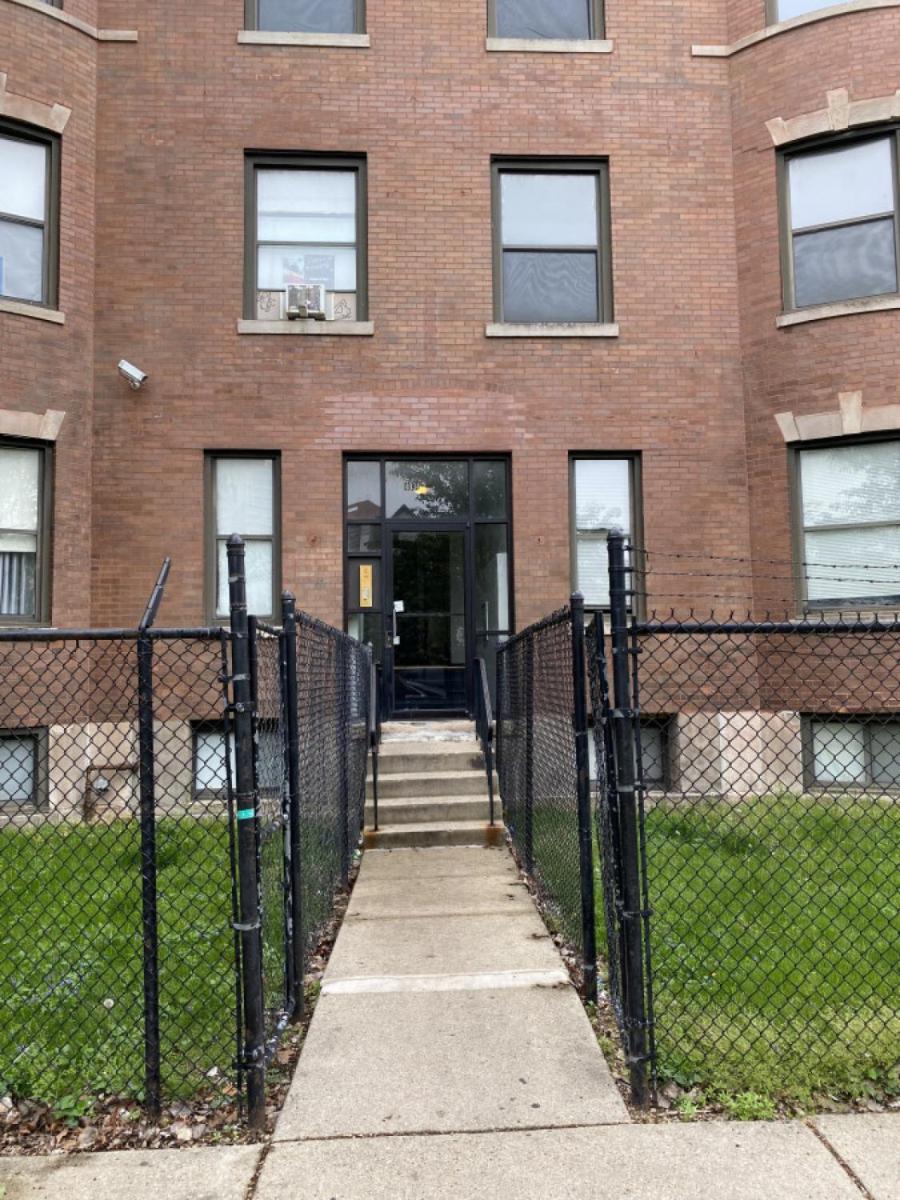 Stylish Urban Retreat 3 Bedroom Newly Remodeled view 3