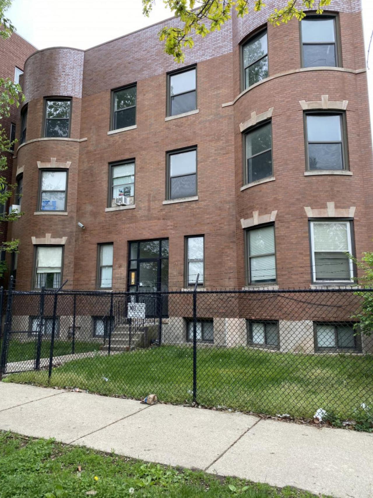 Stylish Urban Retreat 3 Bedroom Newly Remodeled view 2