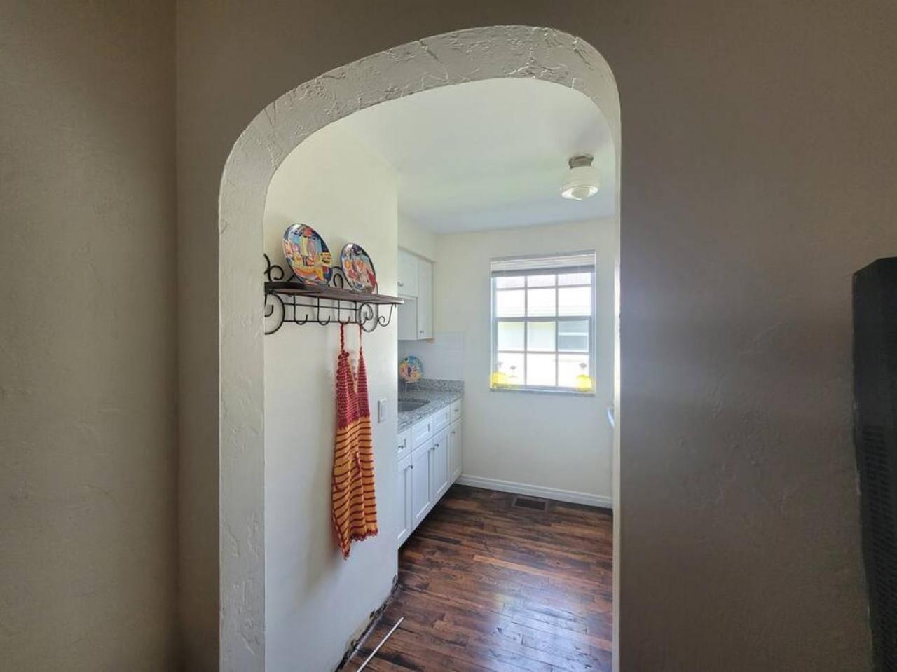 Moon Lakeview Apt at Crescent Lk