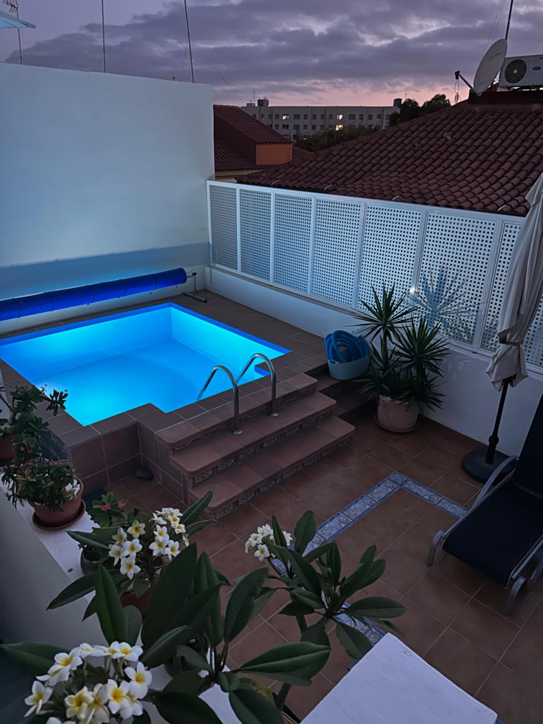 BellaVista DM private pool