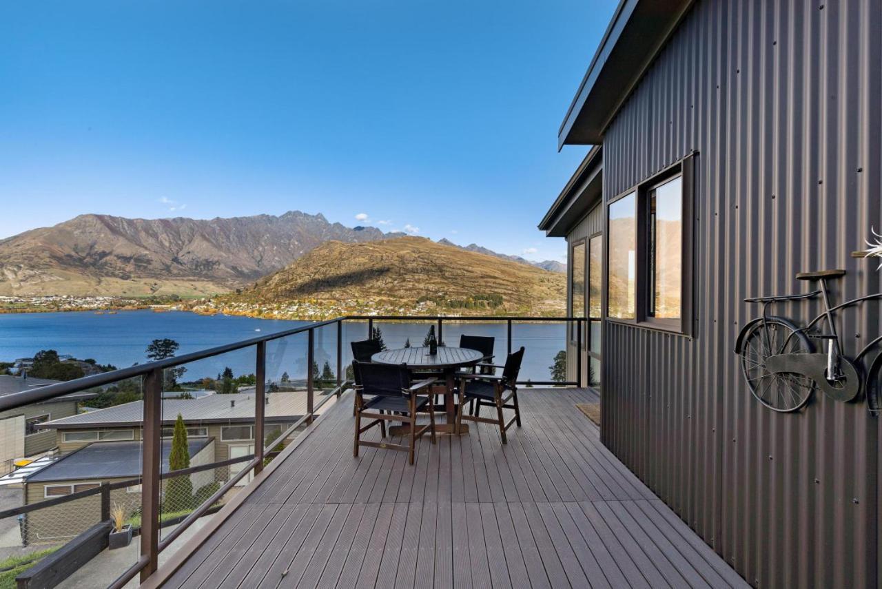 Panoramic View Lake Views view 4