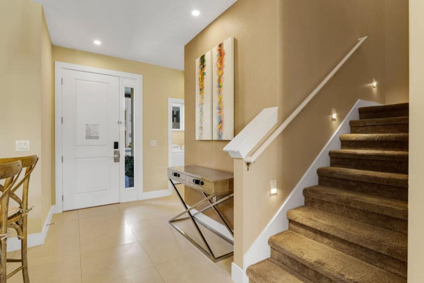 Luxury Townhouse located NEXT to DISNEY ORLANDO