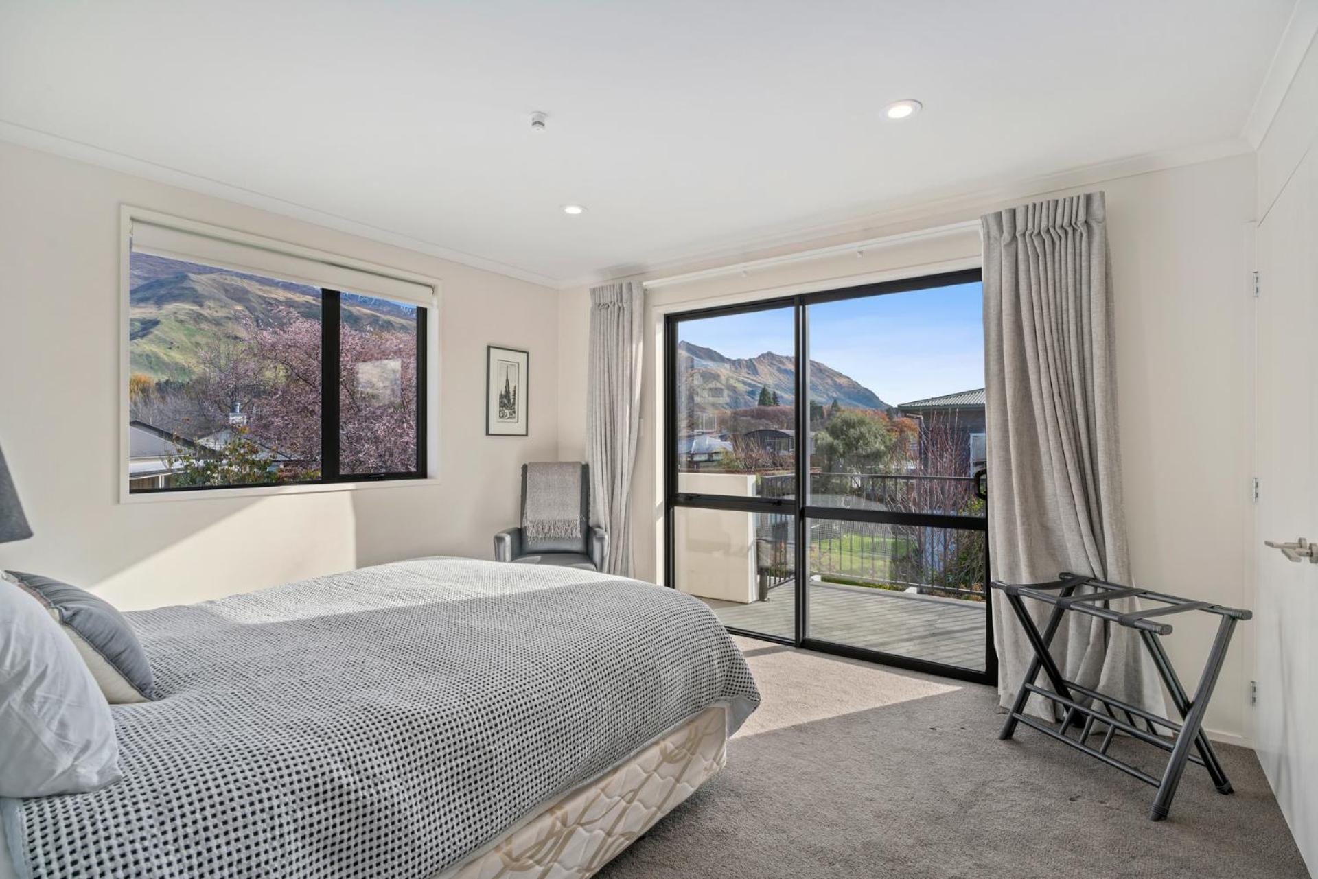 Stonebrook - Wanaka Holiday Home