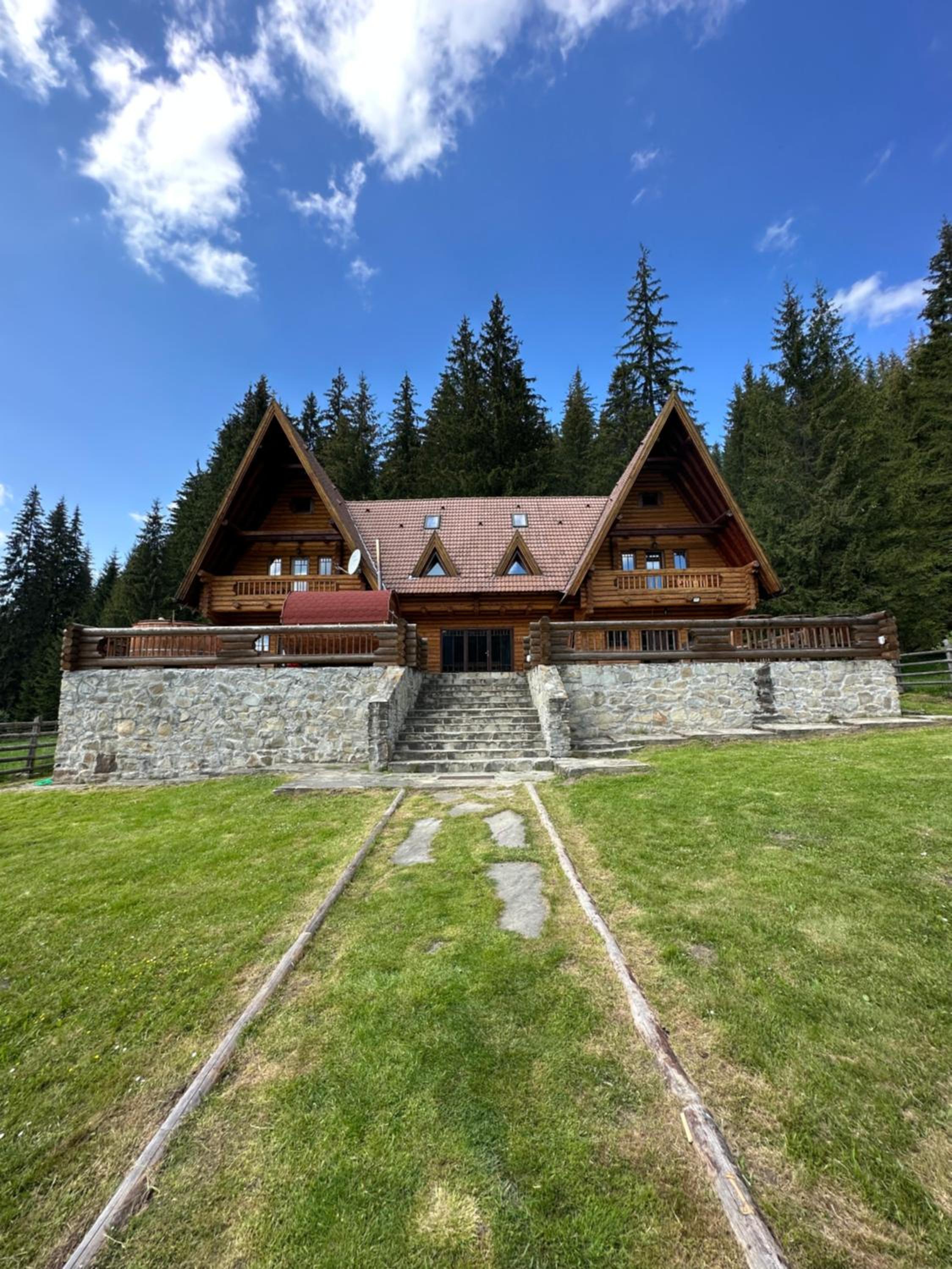 Après CHALET view 2
