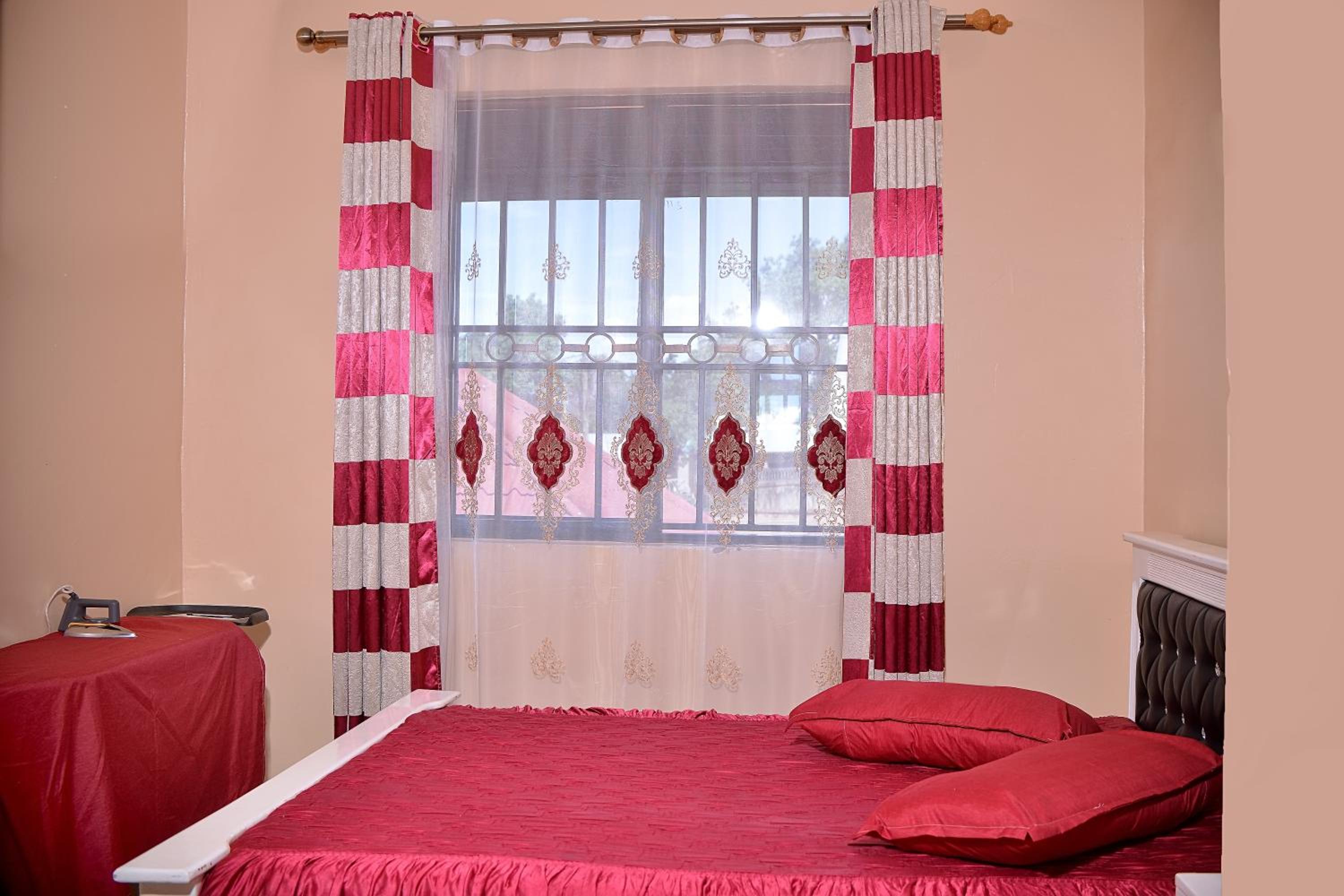 Stunning 2-Bed Apartment in Namugongo Town Kampala view 2