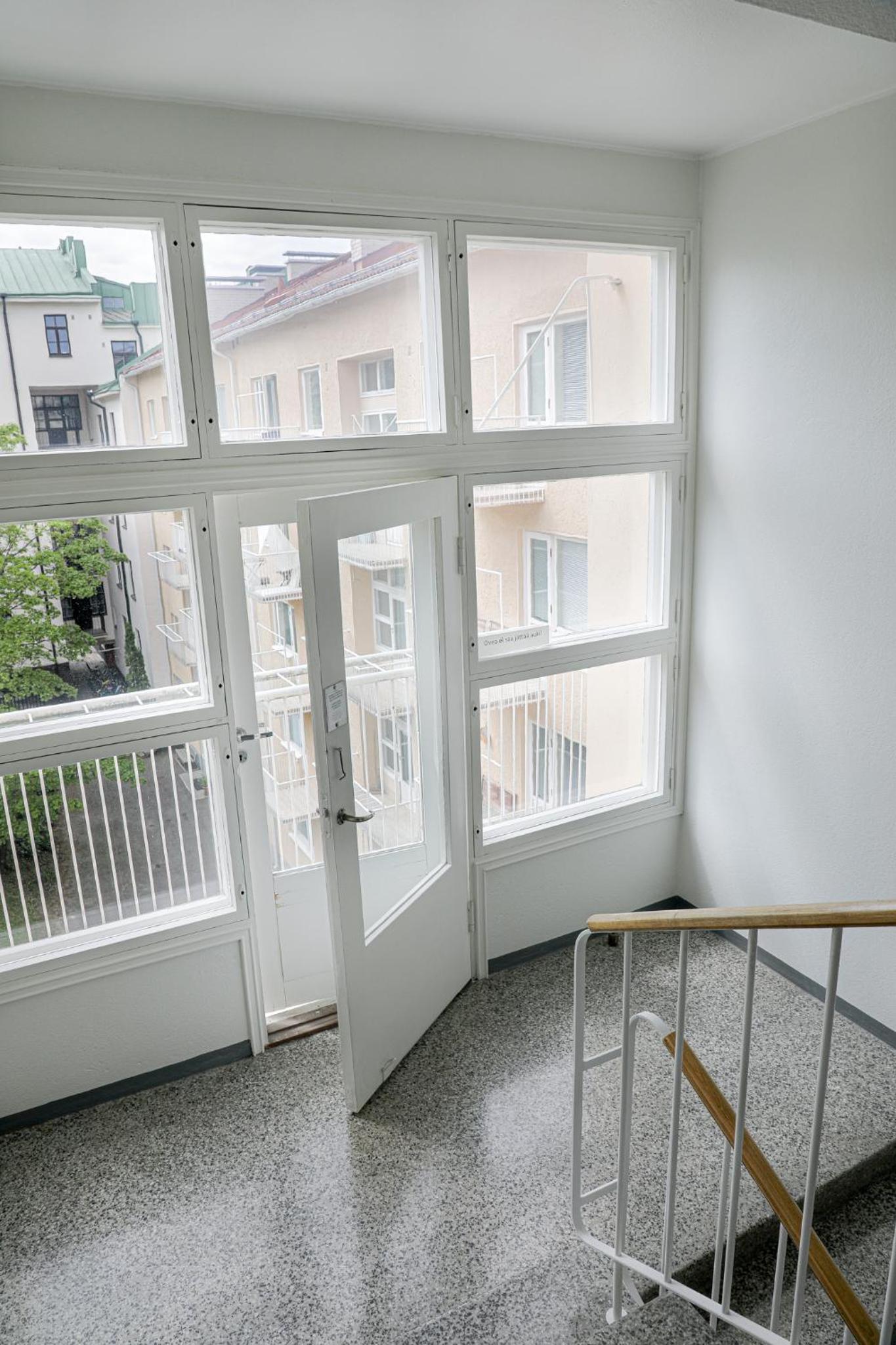 Studio-Joki - Valoisa asunto keskustassa