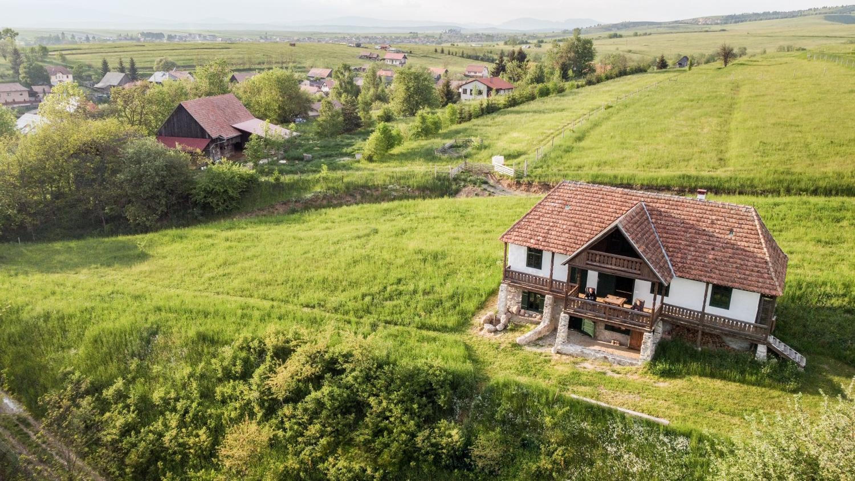Hillside View Cottage - Csíksomlyó-panoráma vendégház view 3