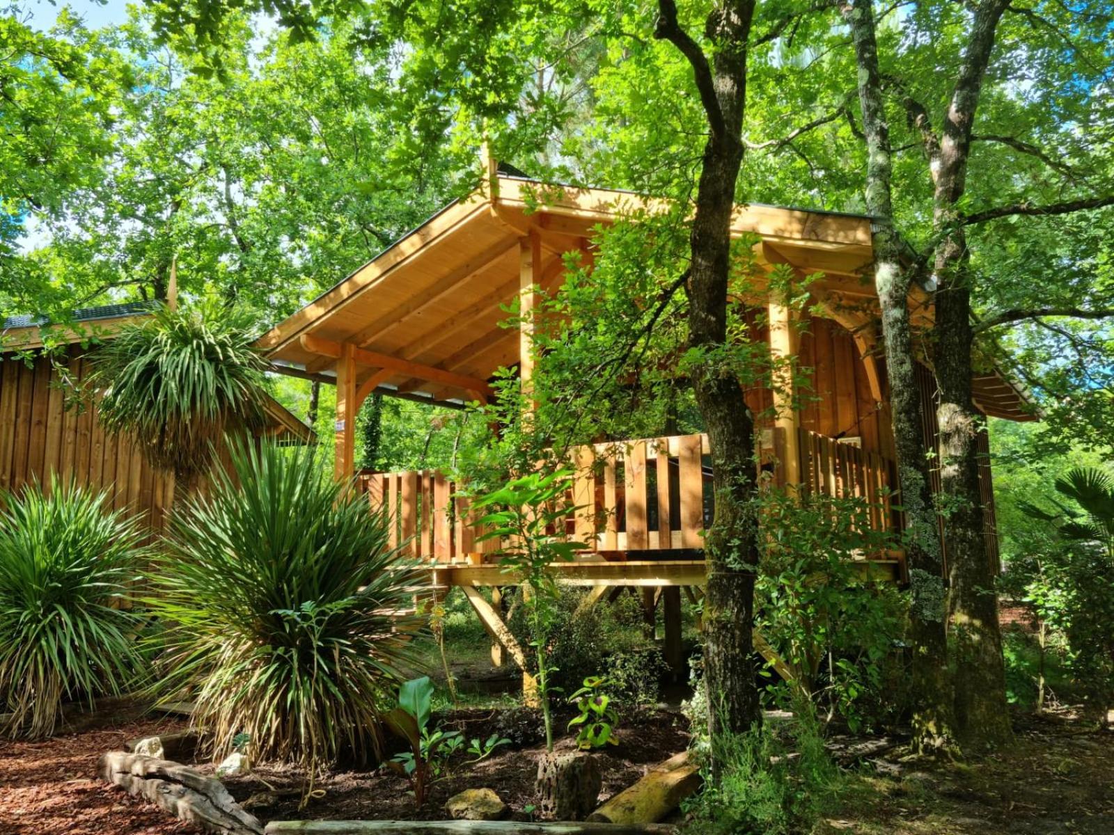 Camping Aux Couleurs du ferret view 2