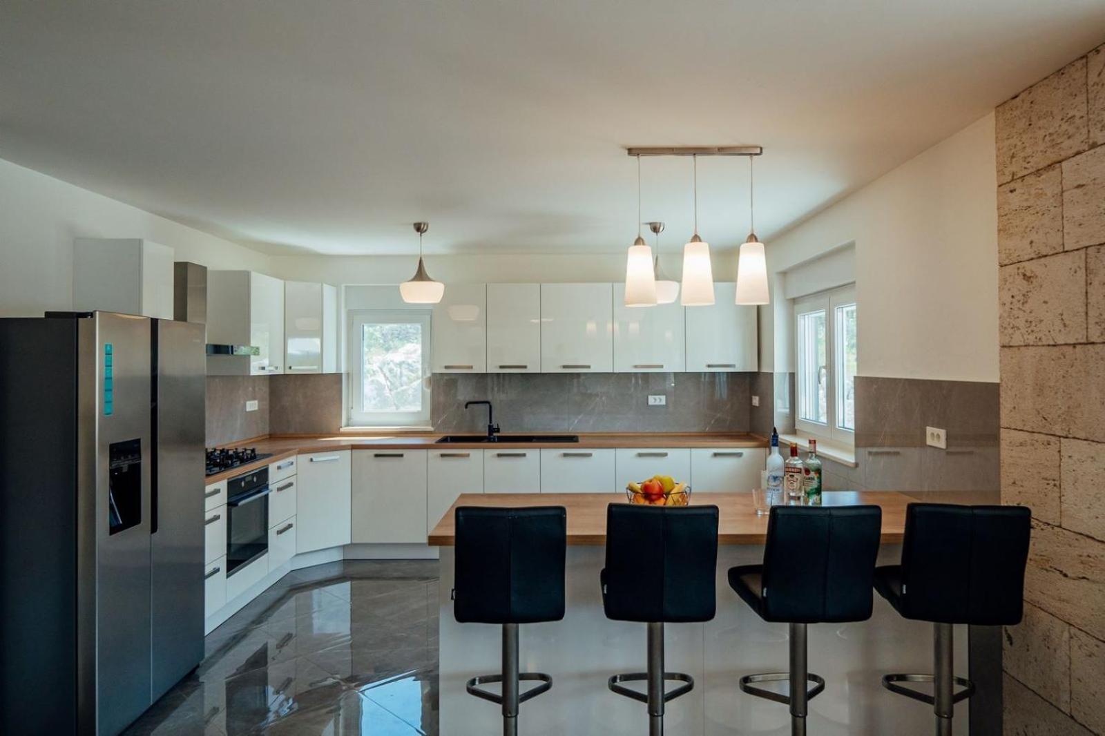Vila Agape with a pool, football and tennis court