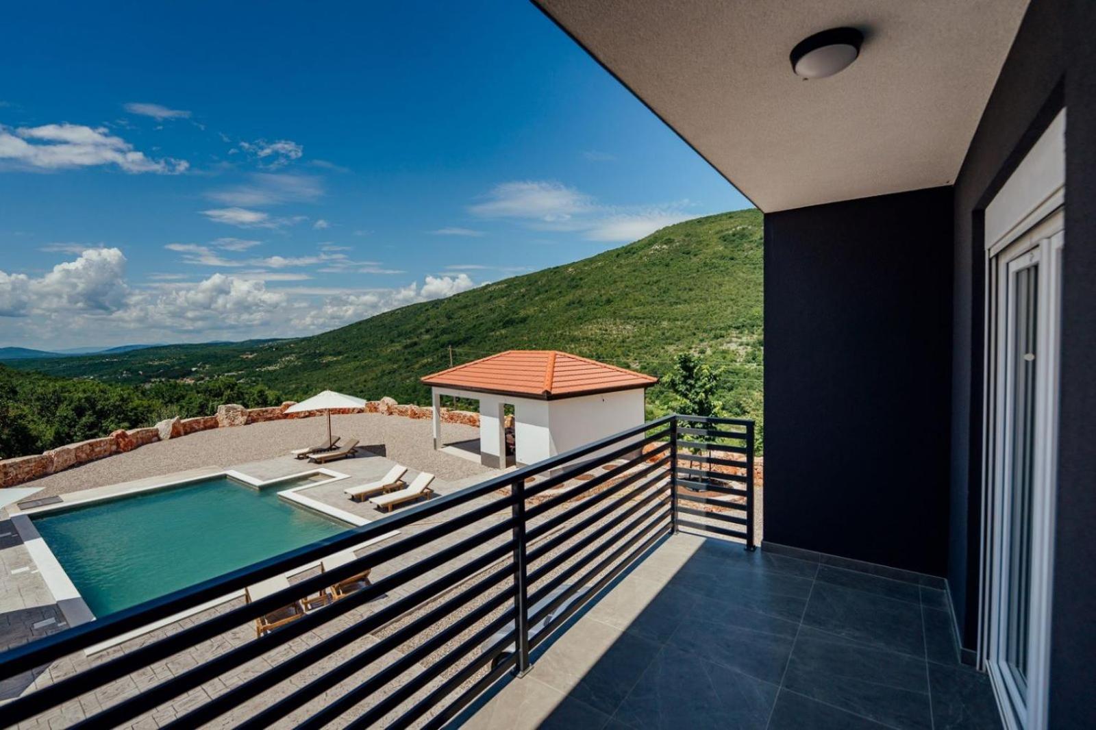 Vila Agape with a pool, football and tennis court