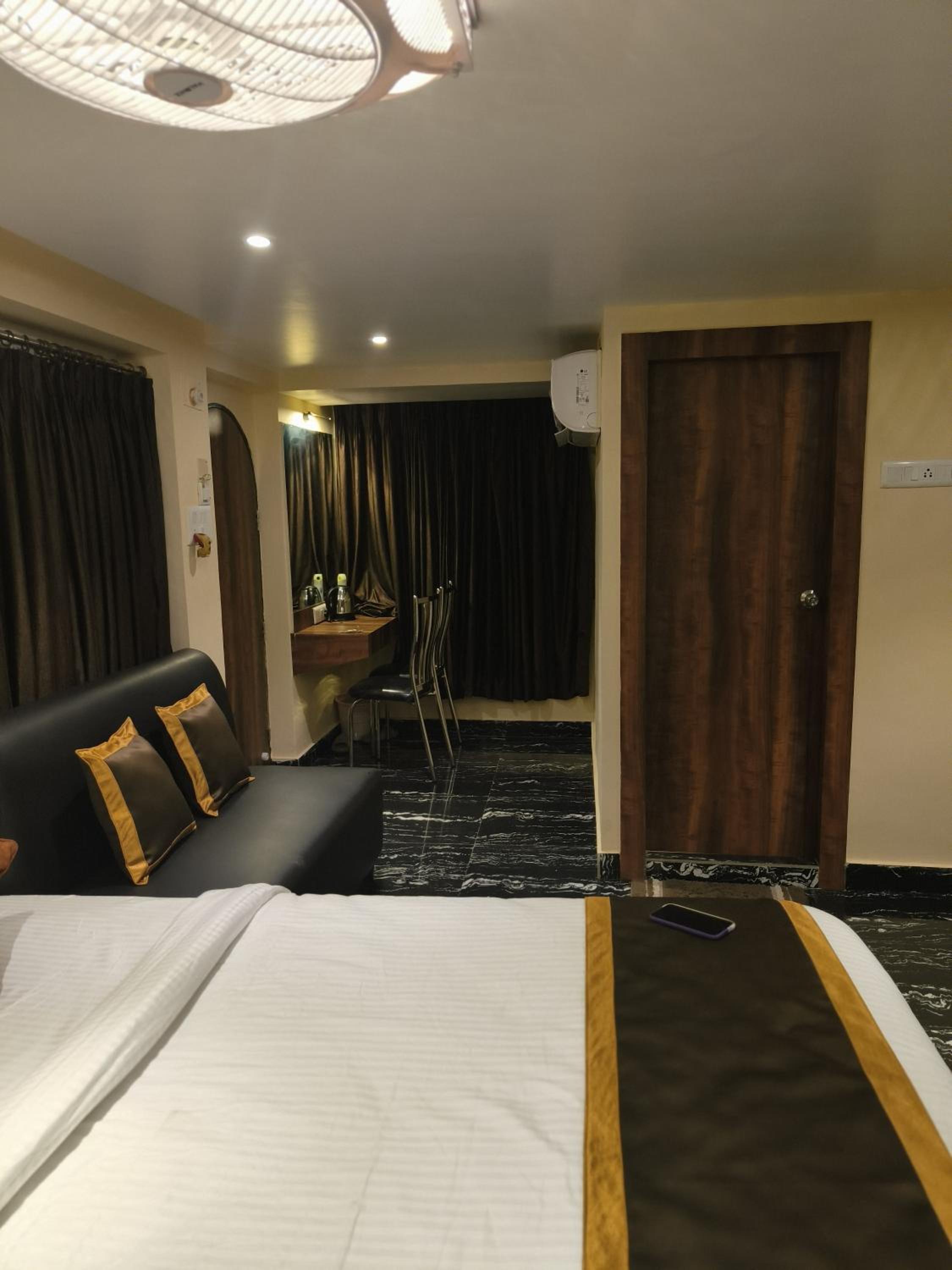 SHELDON RESORT & SPA view 2