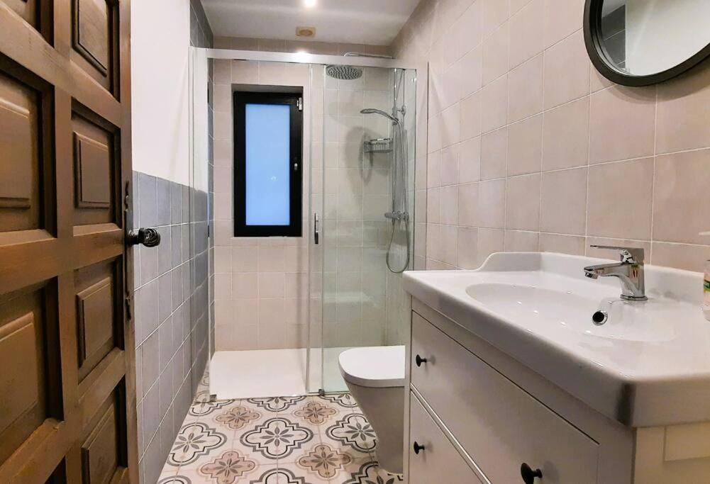 La Escala - 6 bedroom villa with pool view 2
