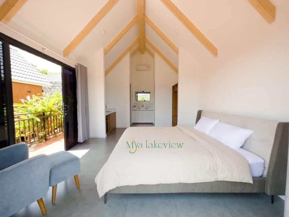 Mya Lakeview Villa view 4
