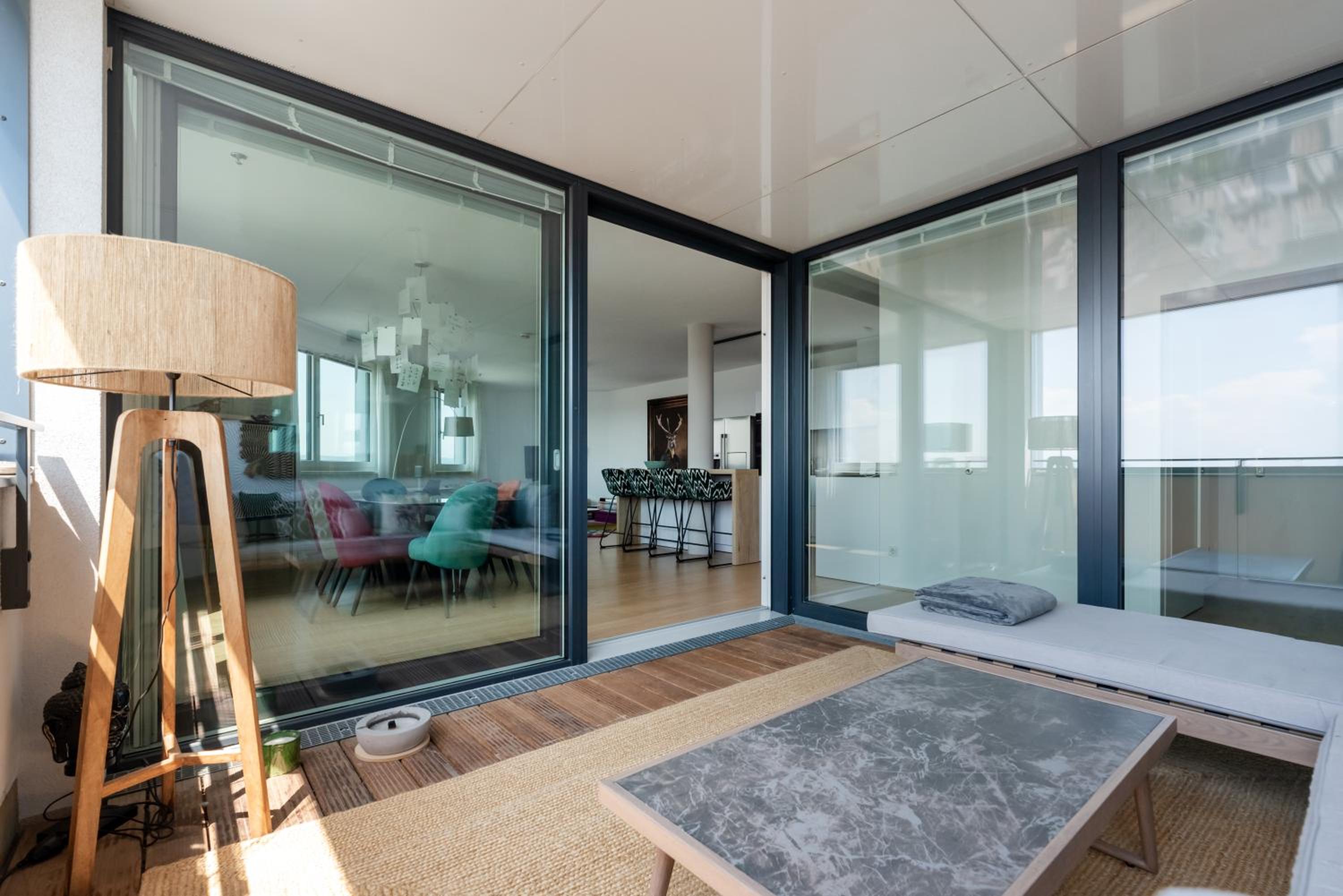 Luxus über den Wolken, 18. Stock mit Klimaanlage und Garage