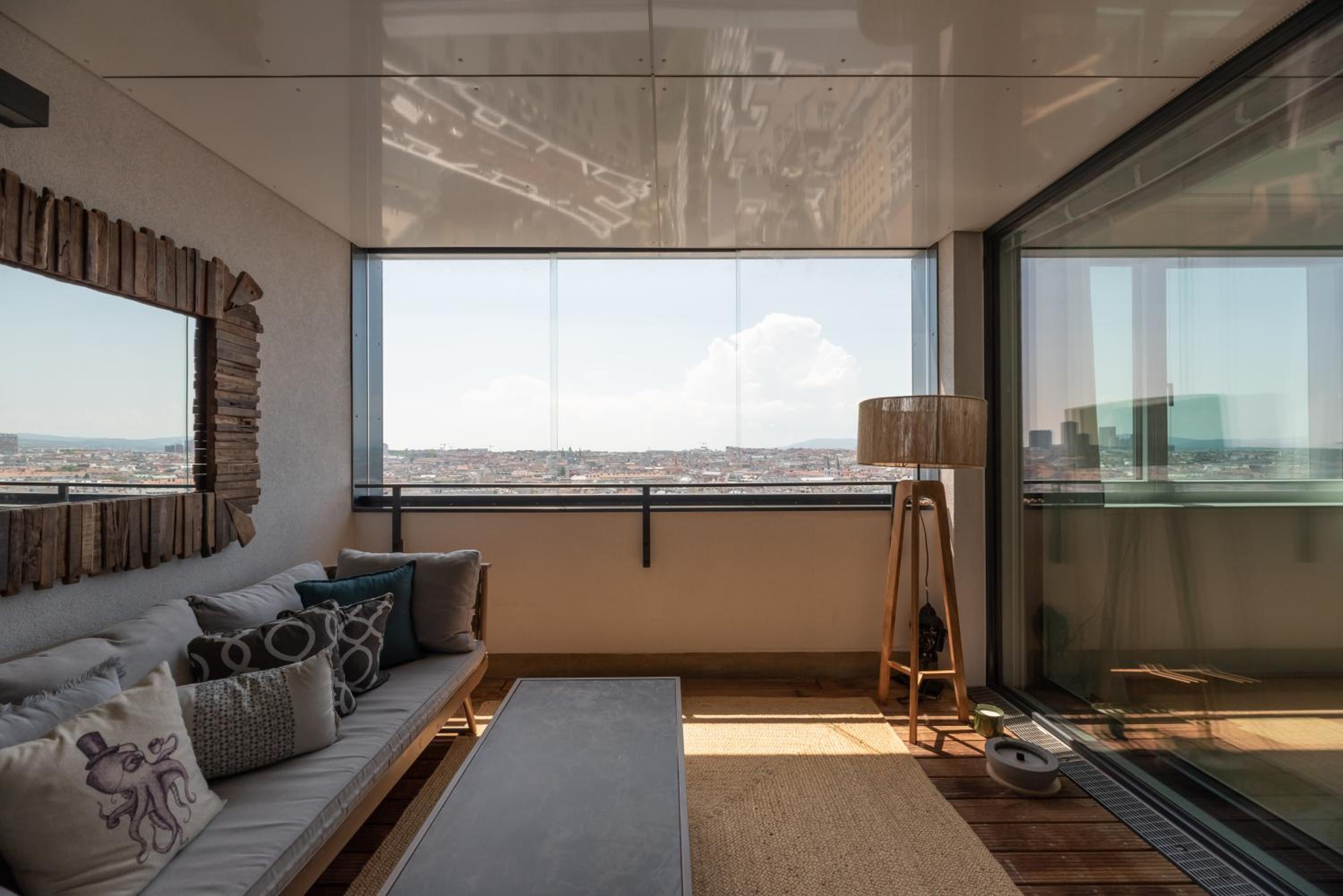 Luxus über den Wolken, 18. Stock mit Klimaanlage und Garage