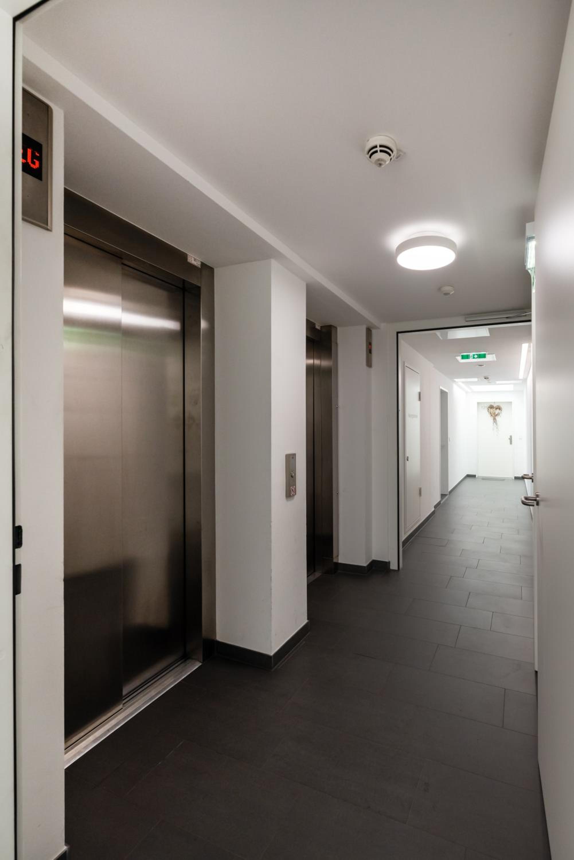 Luxus über den Wolken, 18. Stock mit Klimaanlage und Garage