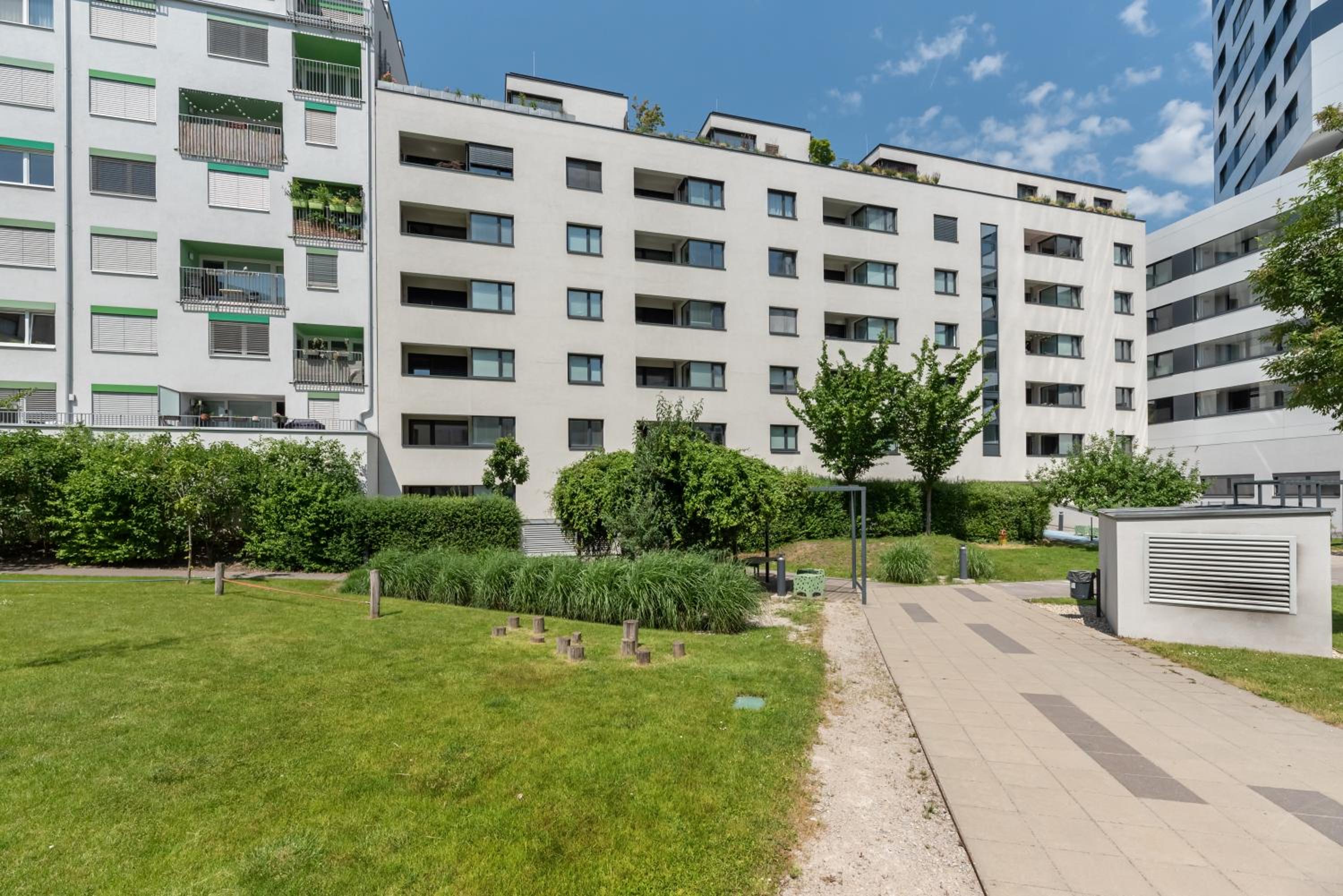 Luxus über den Wolken, 18. Stock mit Klimaanlage und Garage