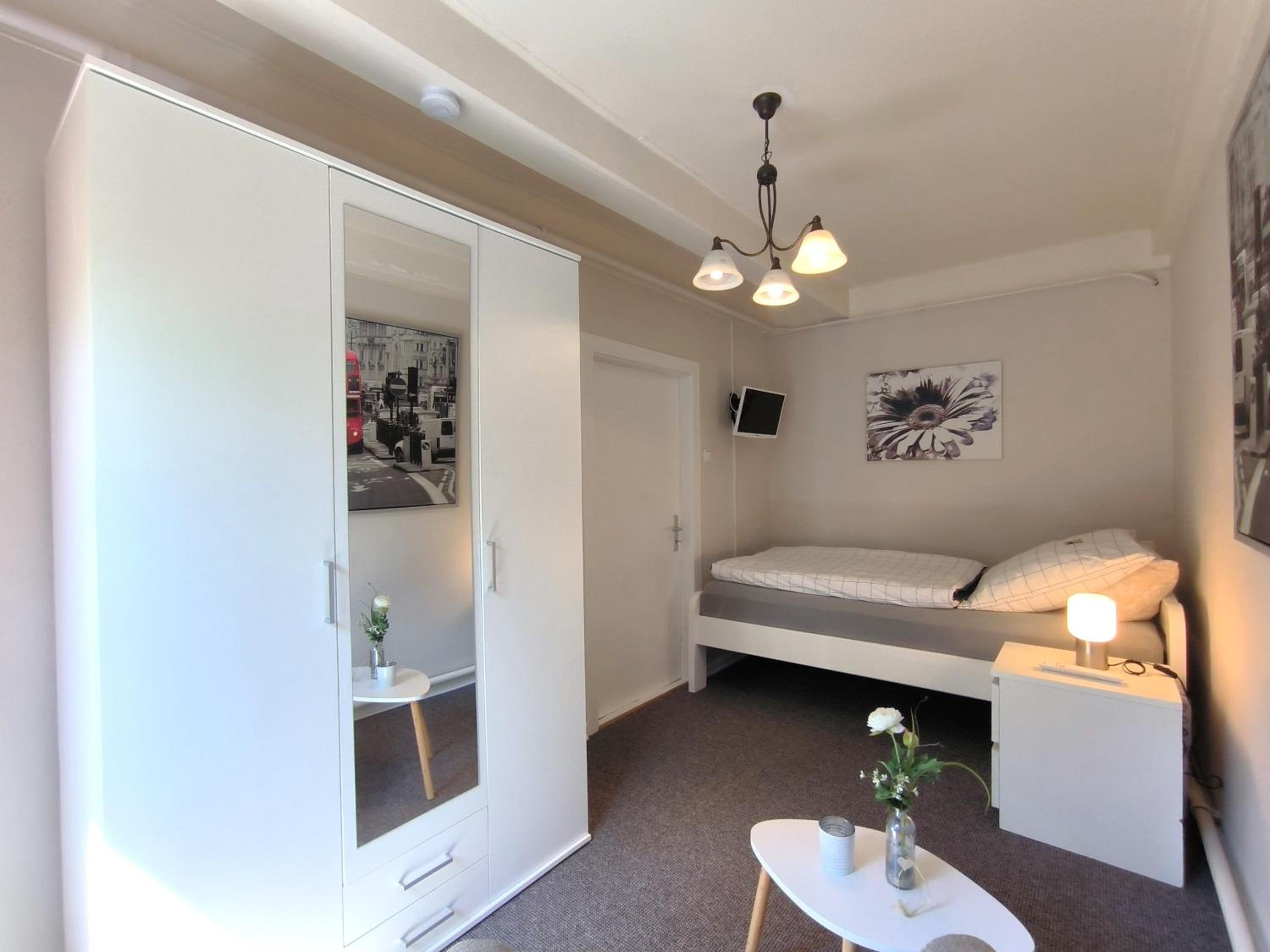 Ferienwohnung zwischen den Meeren - schöne und gemütliche FeWo mit Garten
