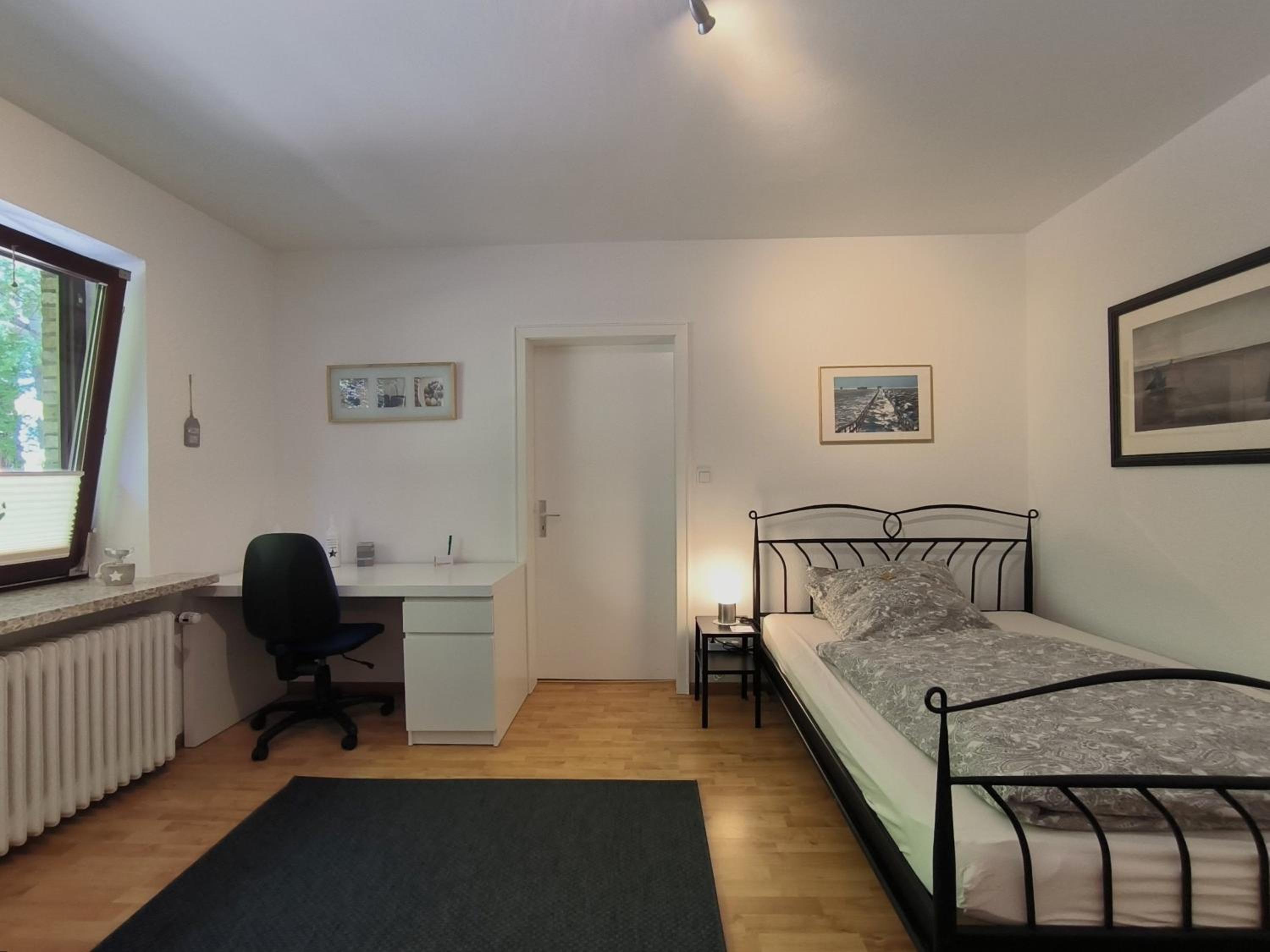 Ferienwohnung zwischen den Meeren - schöne und gemütliche FeWo mit Garten