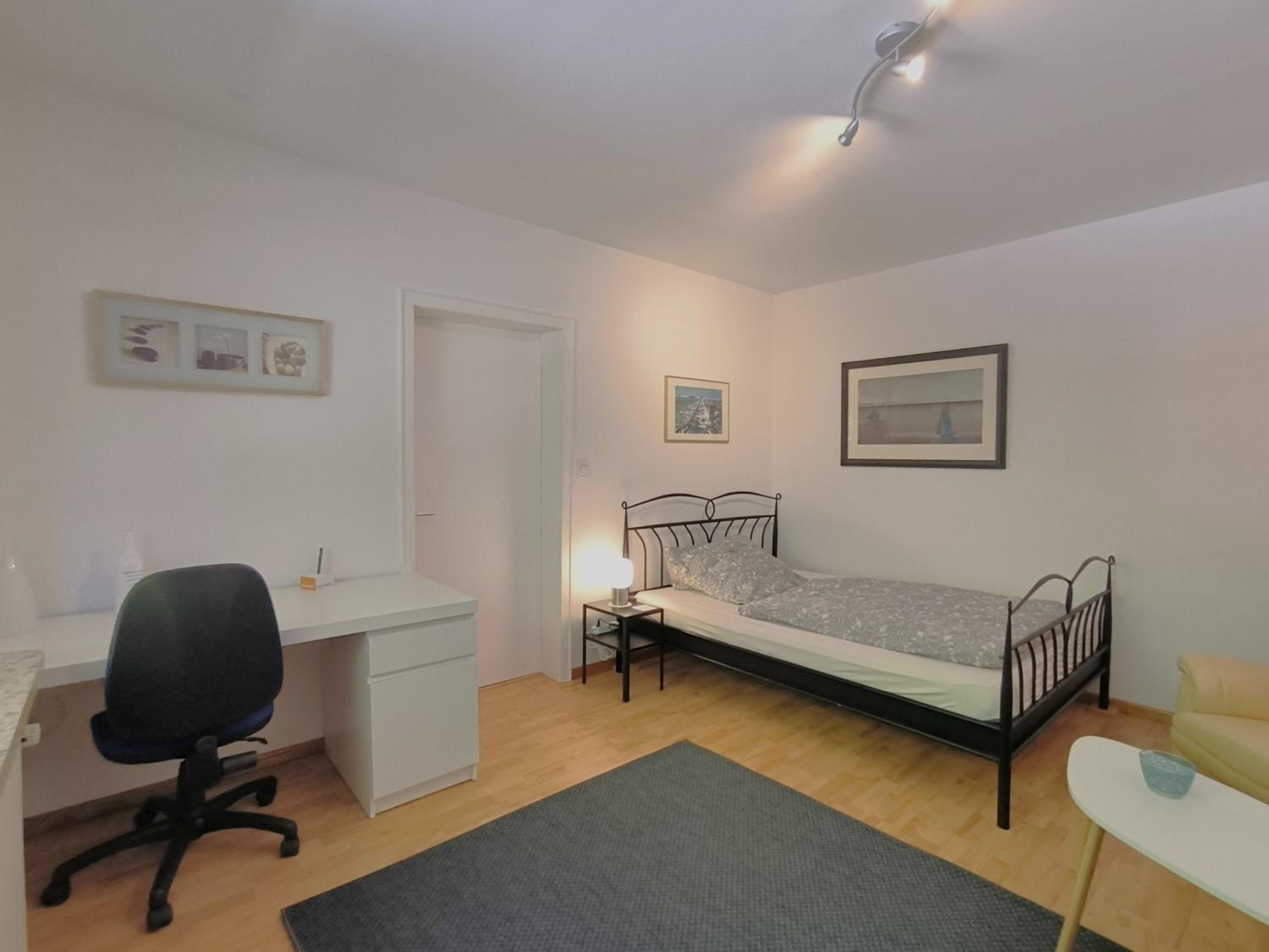 Ferienwohnung zwischen den Meeren - schöne und gemütliche FeWo mit Garten