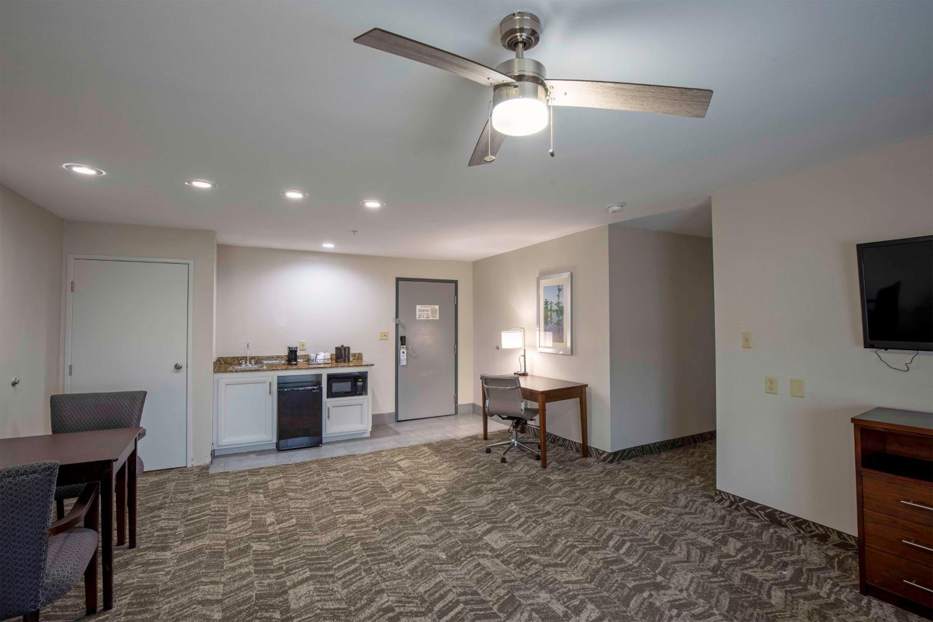 Best Western Plus Lafayette Vermilion River Inn & Suites