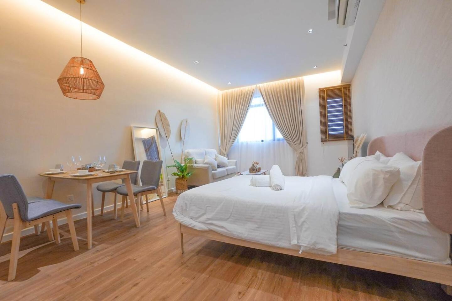 Chambers Suite Studio KLCC PWTC by Unimax