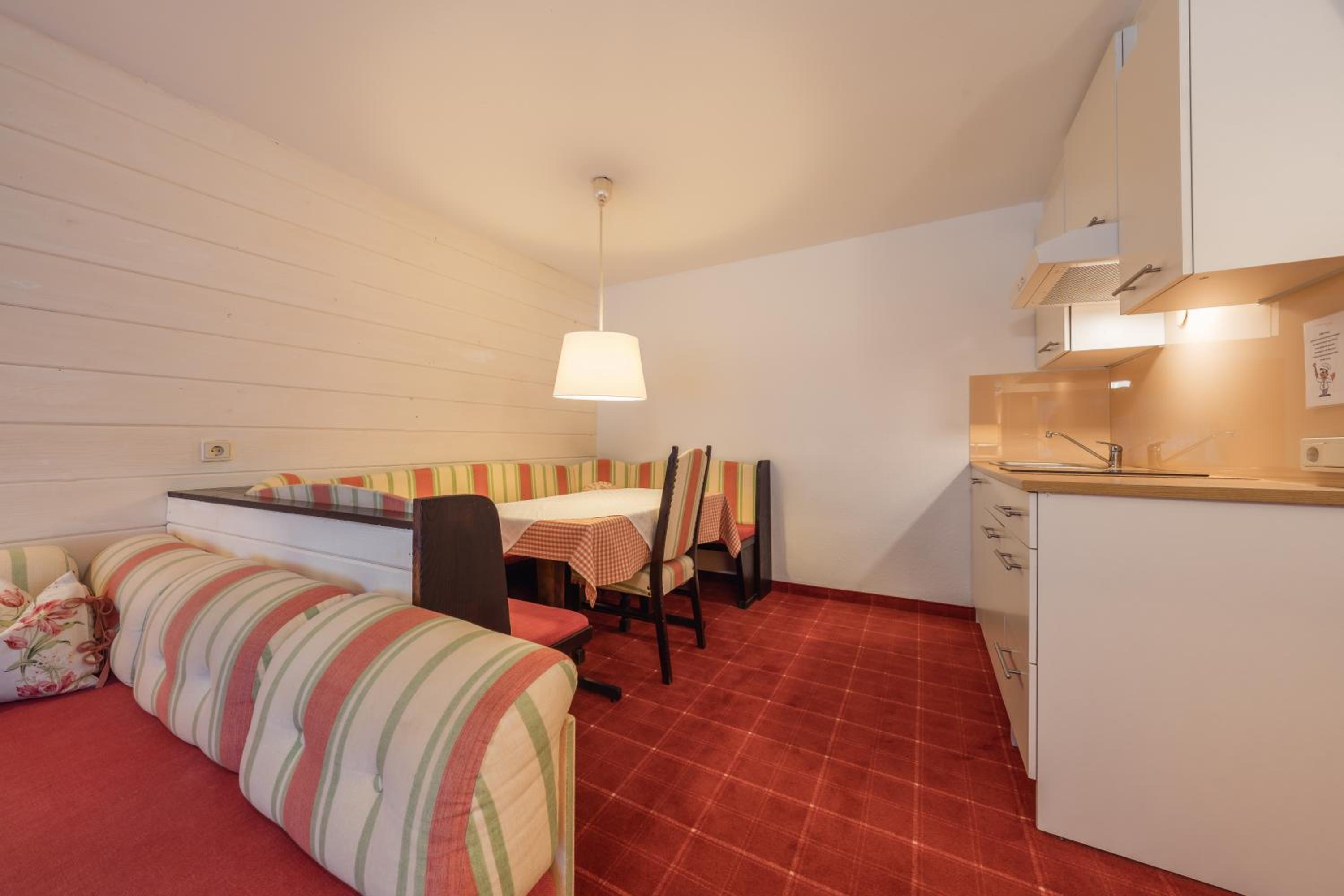 Apartment Hotel Pfeifer