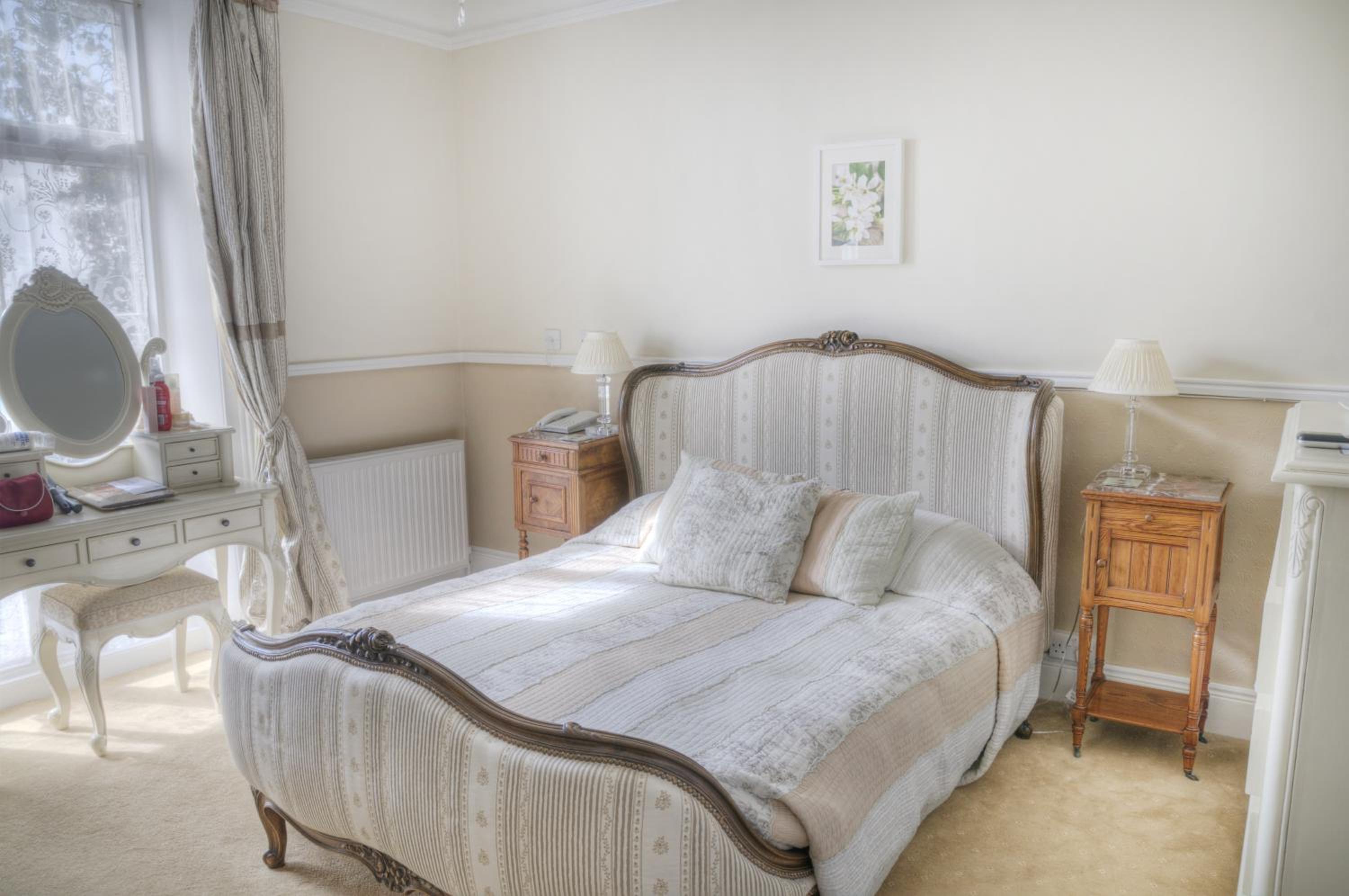 Albert Cottage Hotel