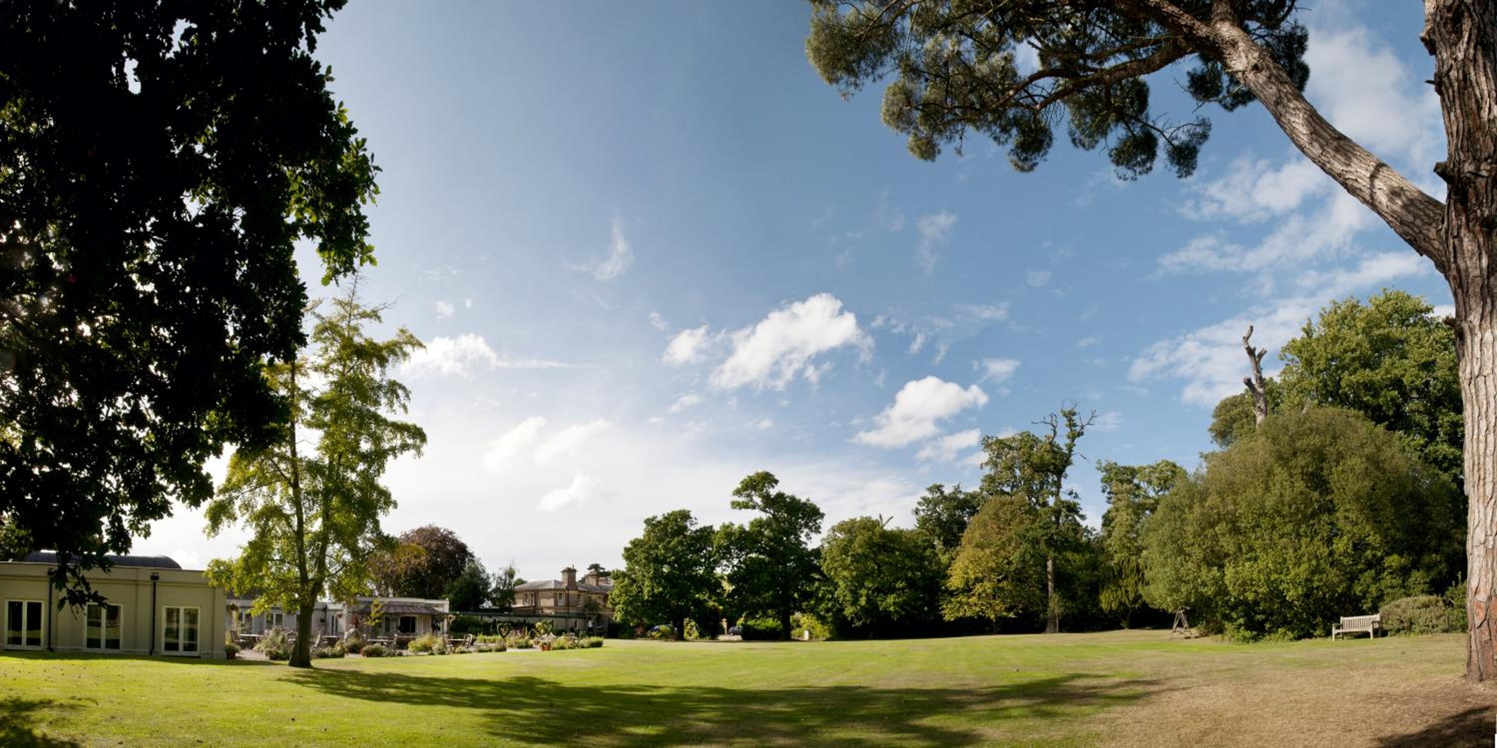 Albert Cottage Hotel